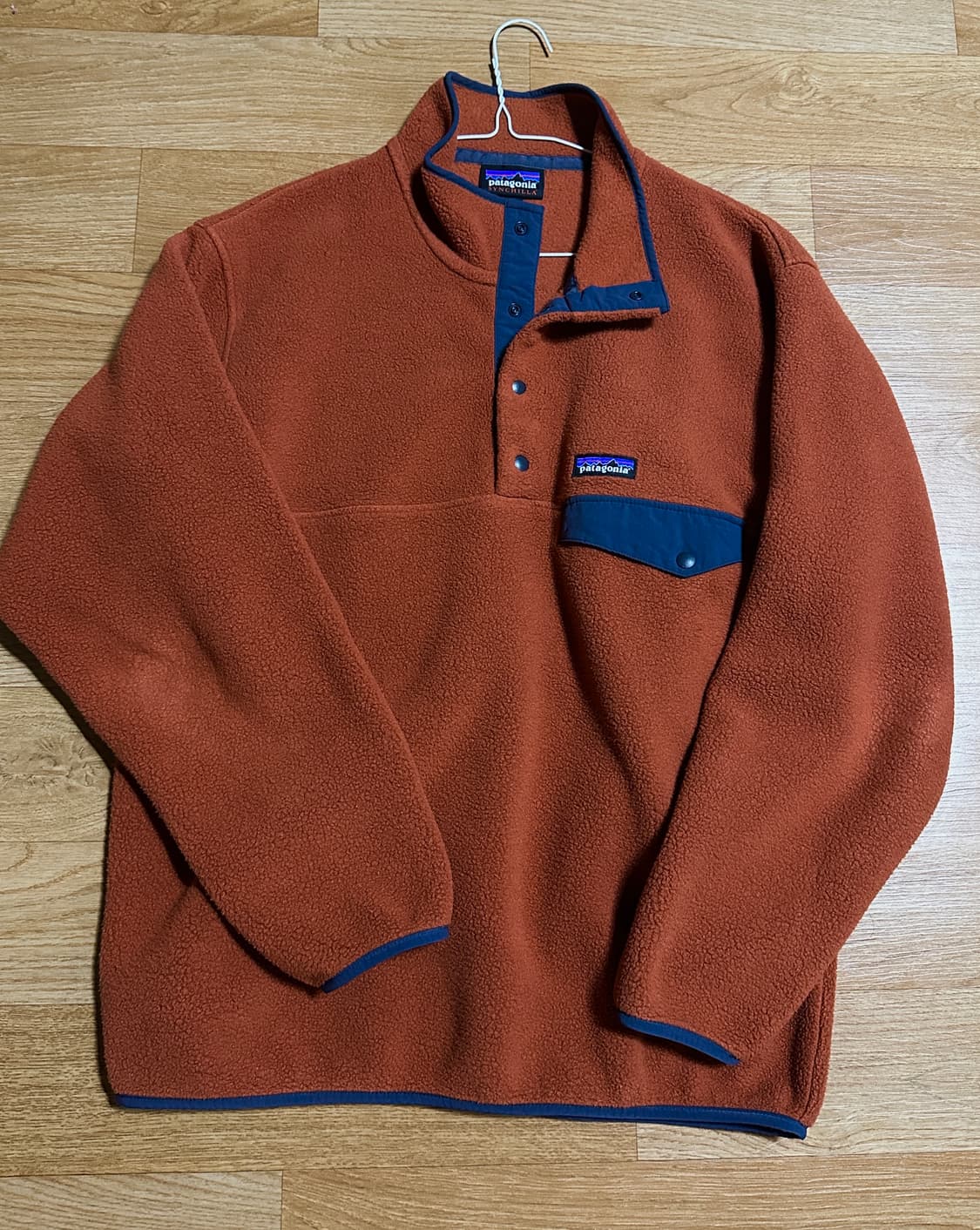 새상품급 파타고니아 신칠라 플리스 버니쉬드 레드 M 상품이미지1