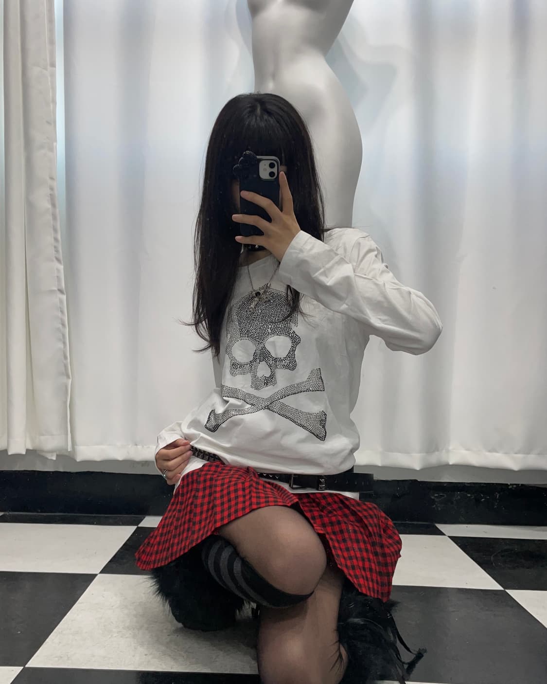 🎸화이트 스컬 비즈 디테일 롱슬리브🎸 상품이미지2