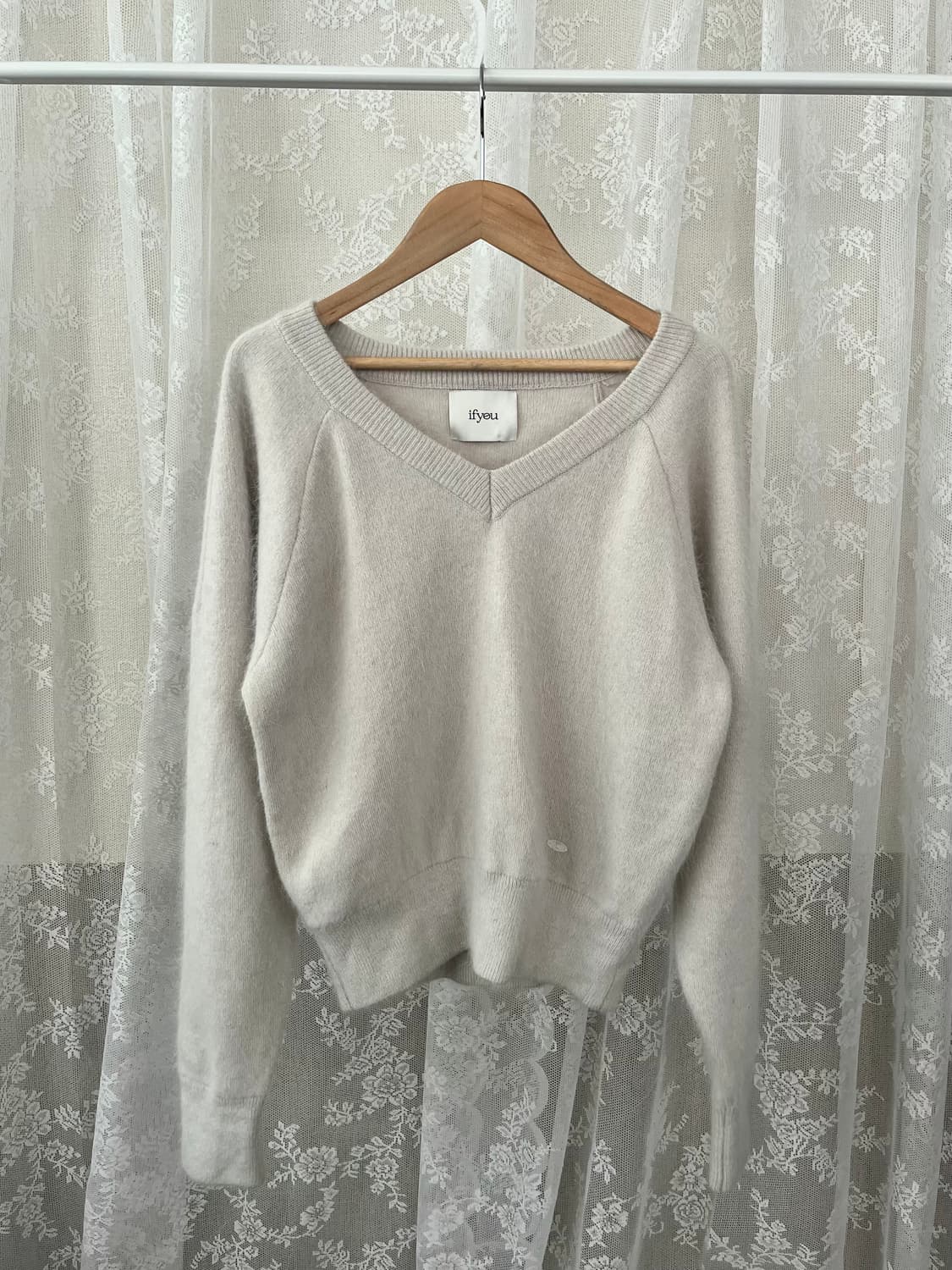F) 이프유 ifyou 브이넥 앙고라 니트 그레이 상품이미지1