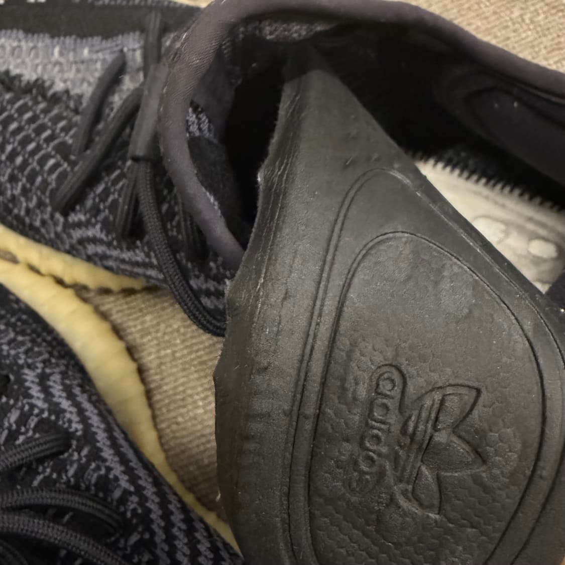 adidas 아디다스 이지부스트 350 V2 카본 상품이미지6