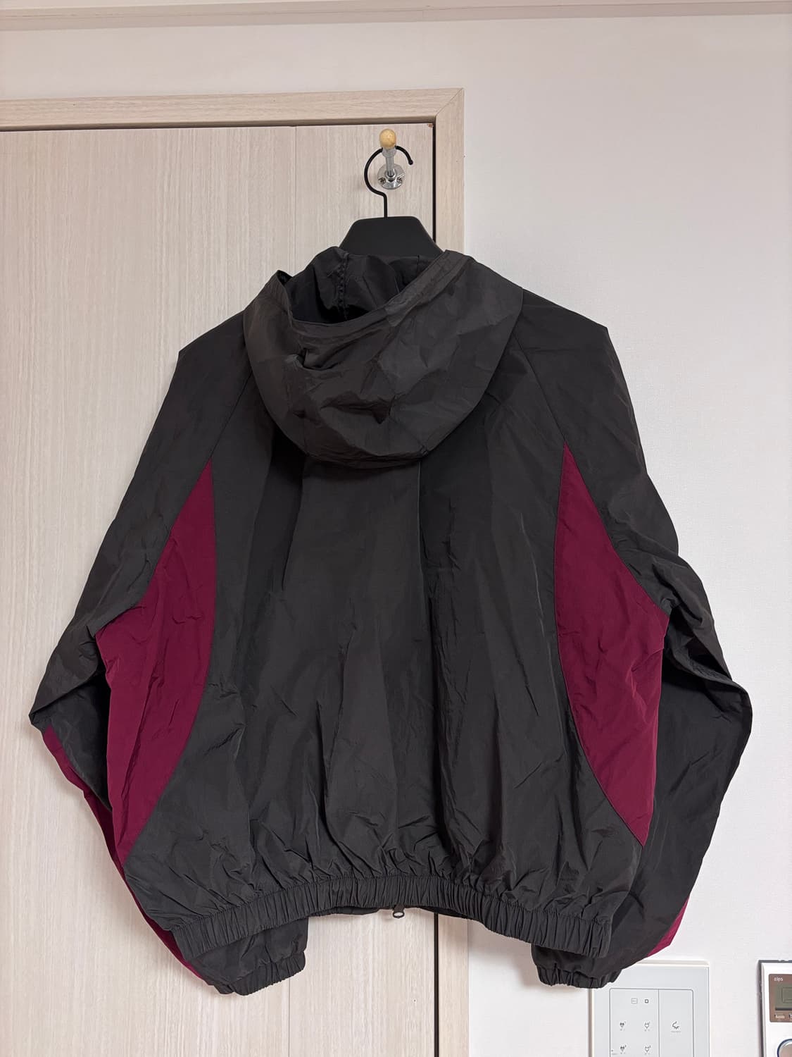 새상품) M(95~100) 와일드띵스 패커블 바람막이 상품이미지5