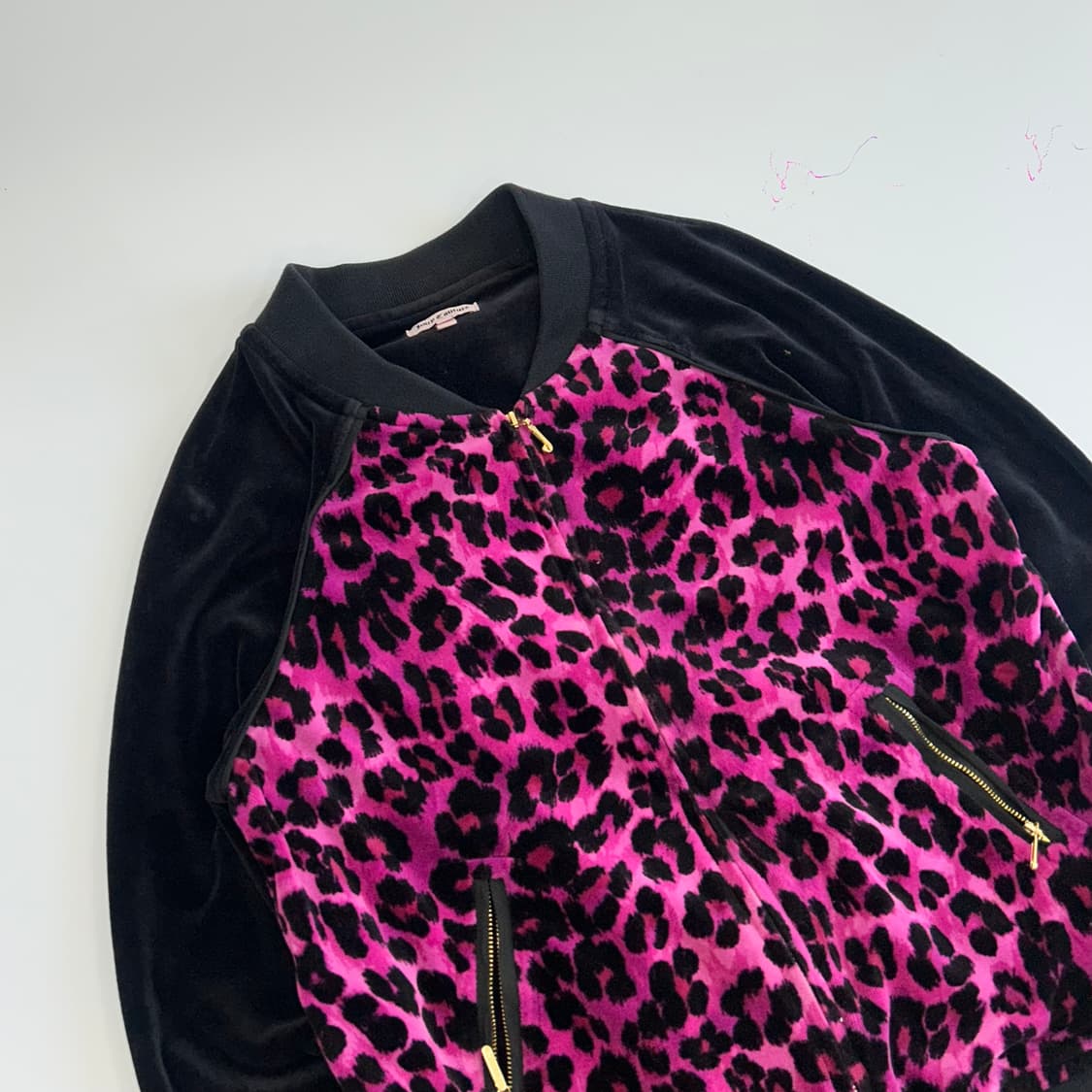 Juicy couture 쥬시꾸뛰르 핑크 레오파드 벨벳 집업  상품이미지4