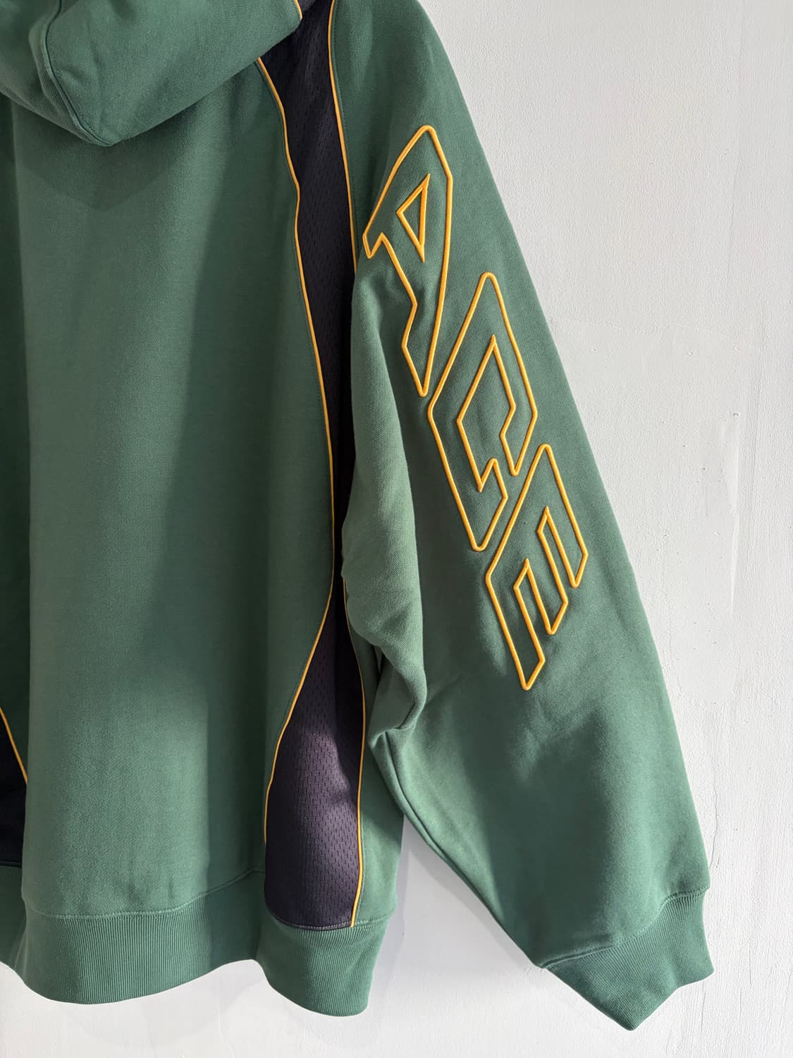 팔라스 p라인 레이시 후디 상품이미지6