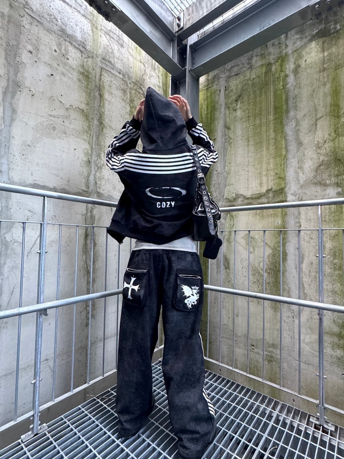 Cozy Worldwide 트레이닝 셋업 블랙 m 상품이미지1