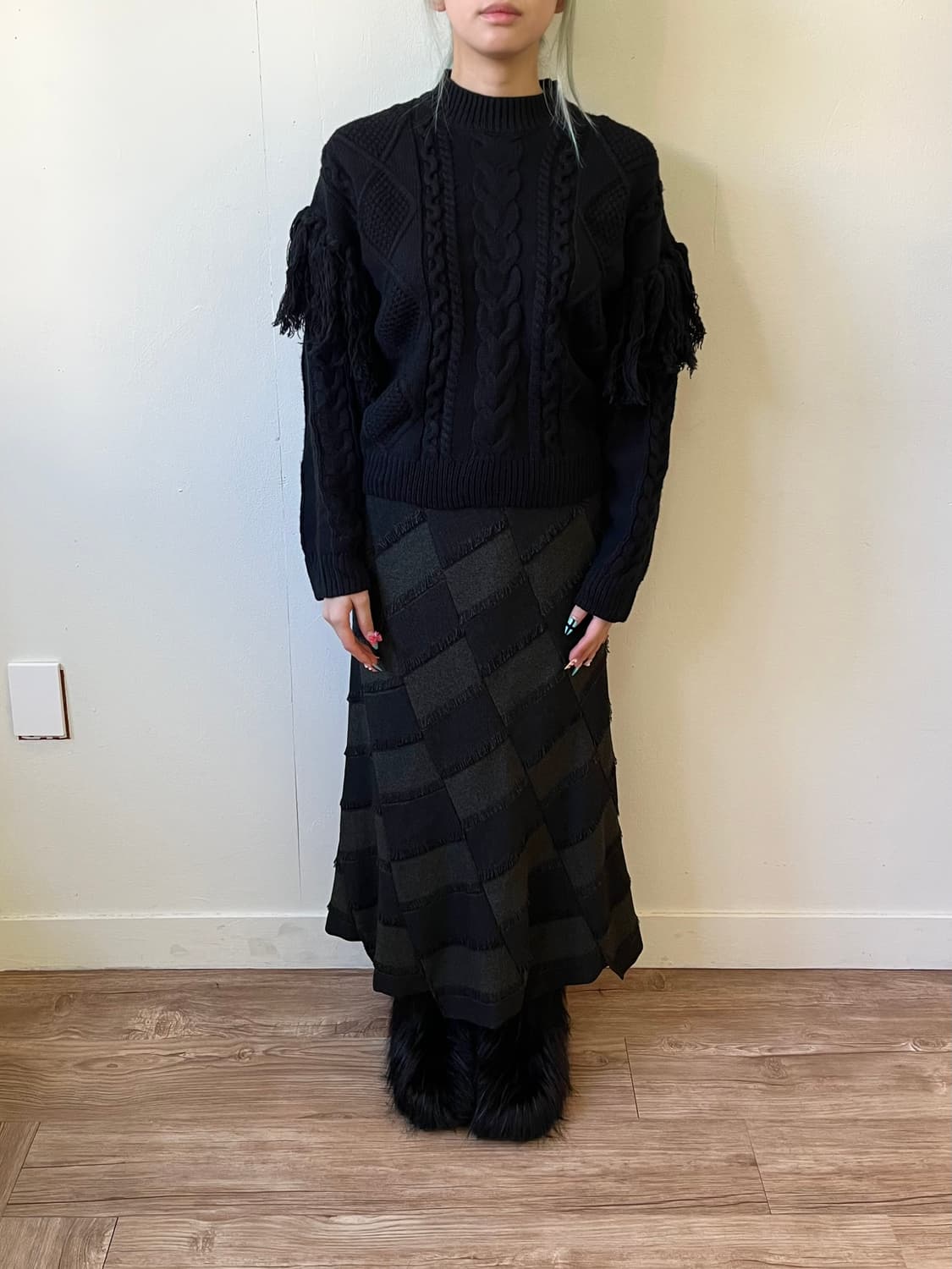 EMODA 테슬 블랙 스웨터 상품이미지9