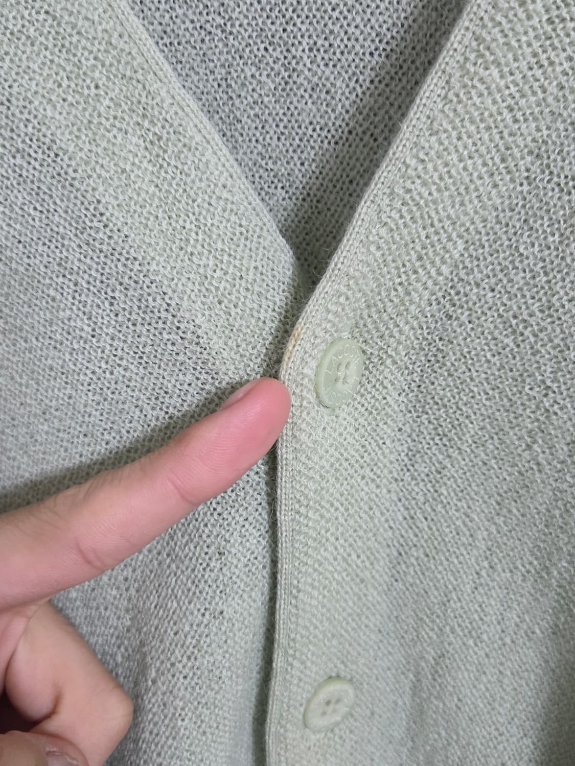 [라코스테] 서광 빈티지 울 V넥 가디건 | 00063 상품이미지8