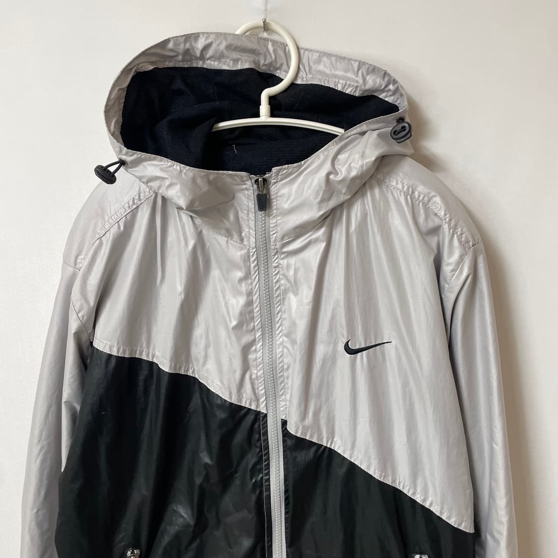 [ L ] 나이키 90s 올드스쿨 스우시 바람막이 상품이미지2