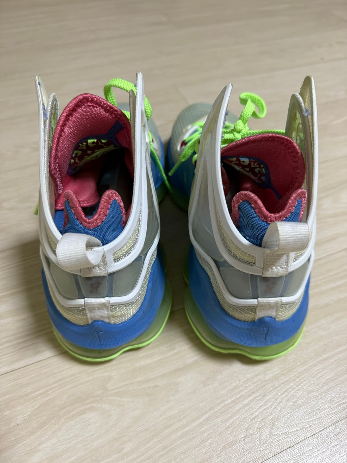 나이키 르브론 19 트로피칼 290 상품이미지3