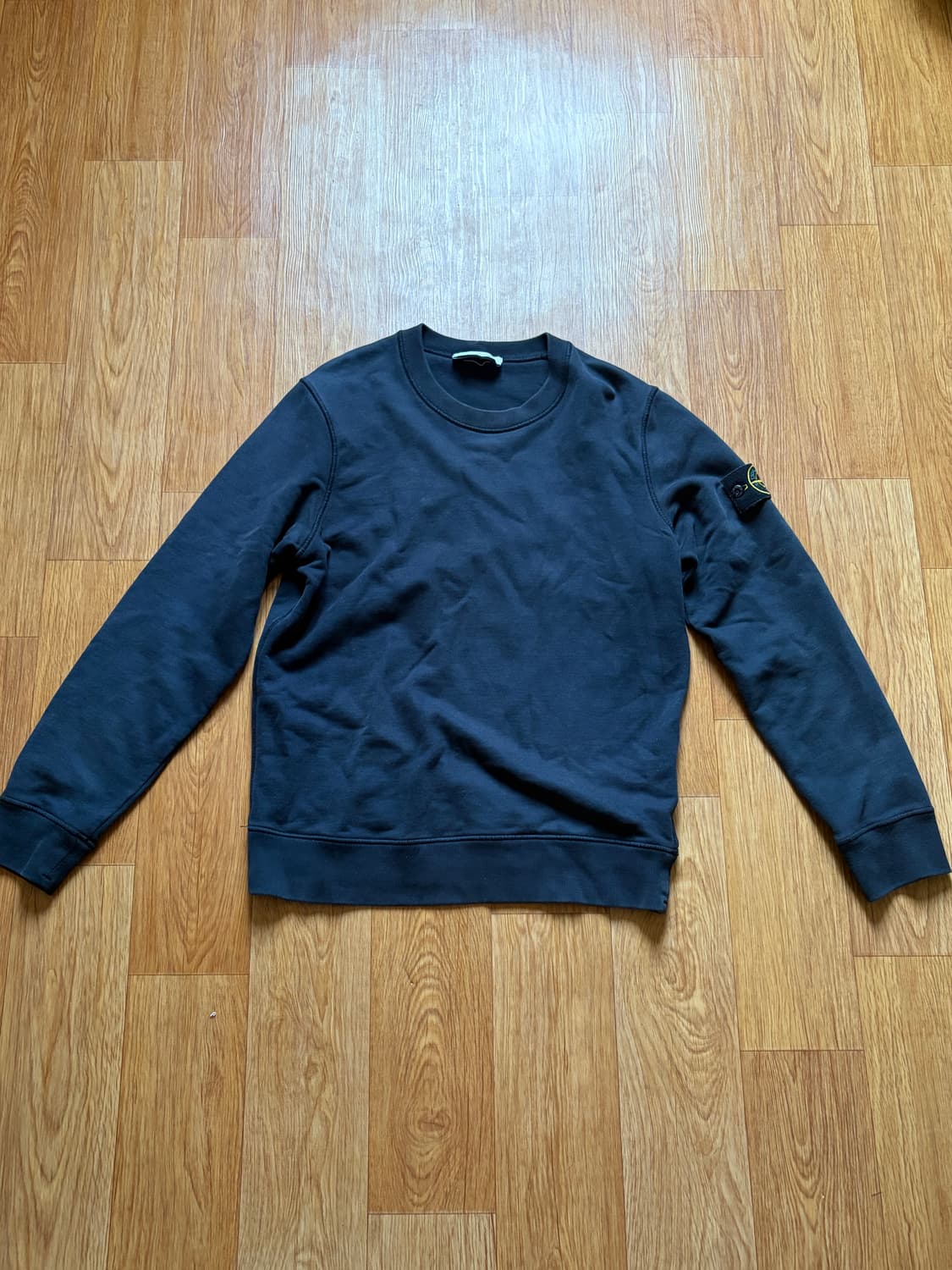 스톤아일랜드 22FW 맨투맨 블랙 M 상품이미지1