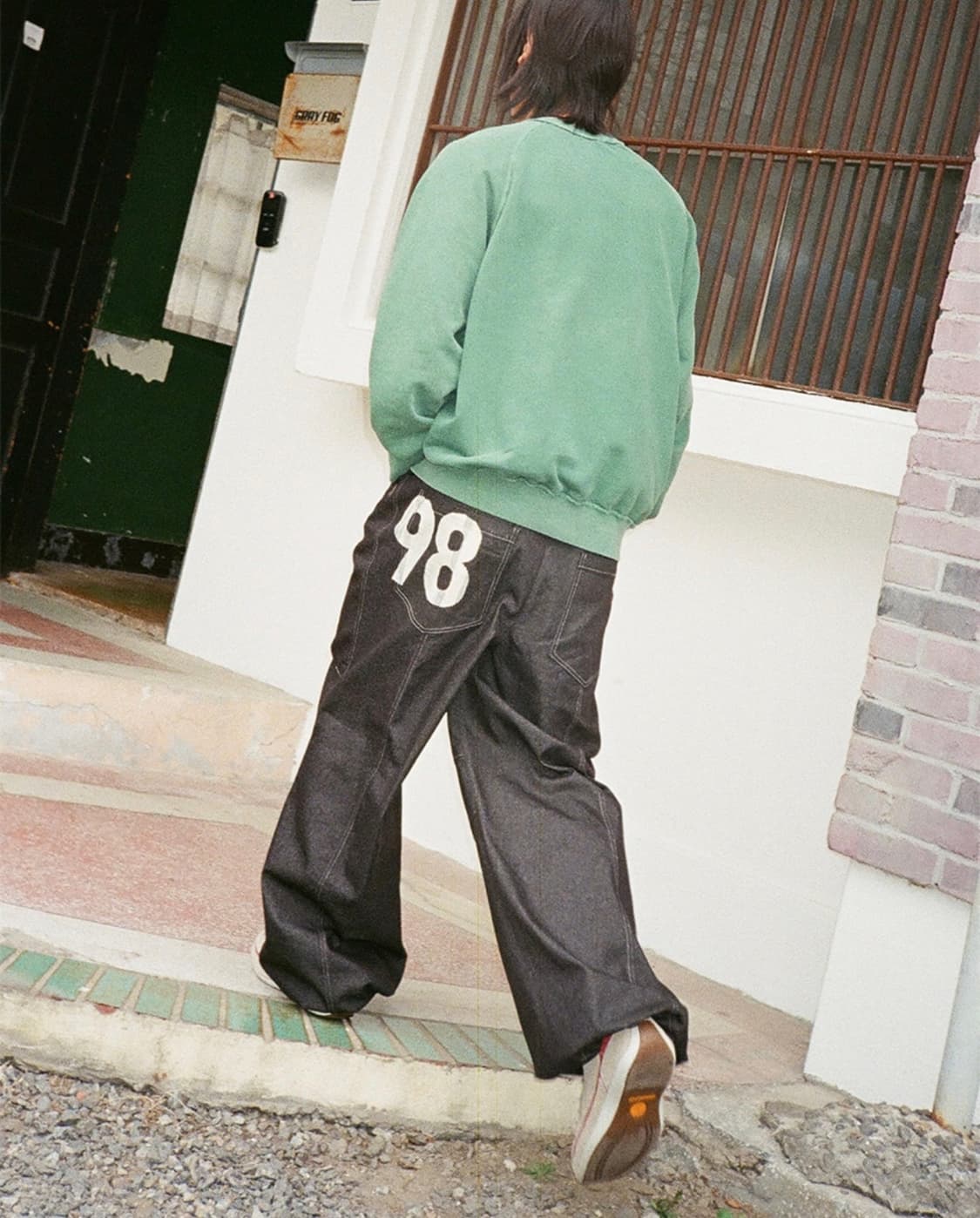 aakam 98 printed knee pintuck denim pant 상품이미지2