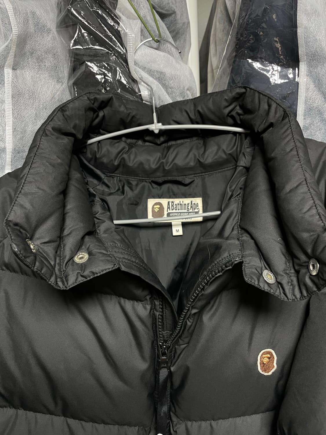 [M사이즈] 베이프 원 포인트 푸퍼 패딩 자켓 상품이미지6