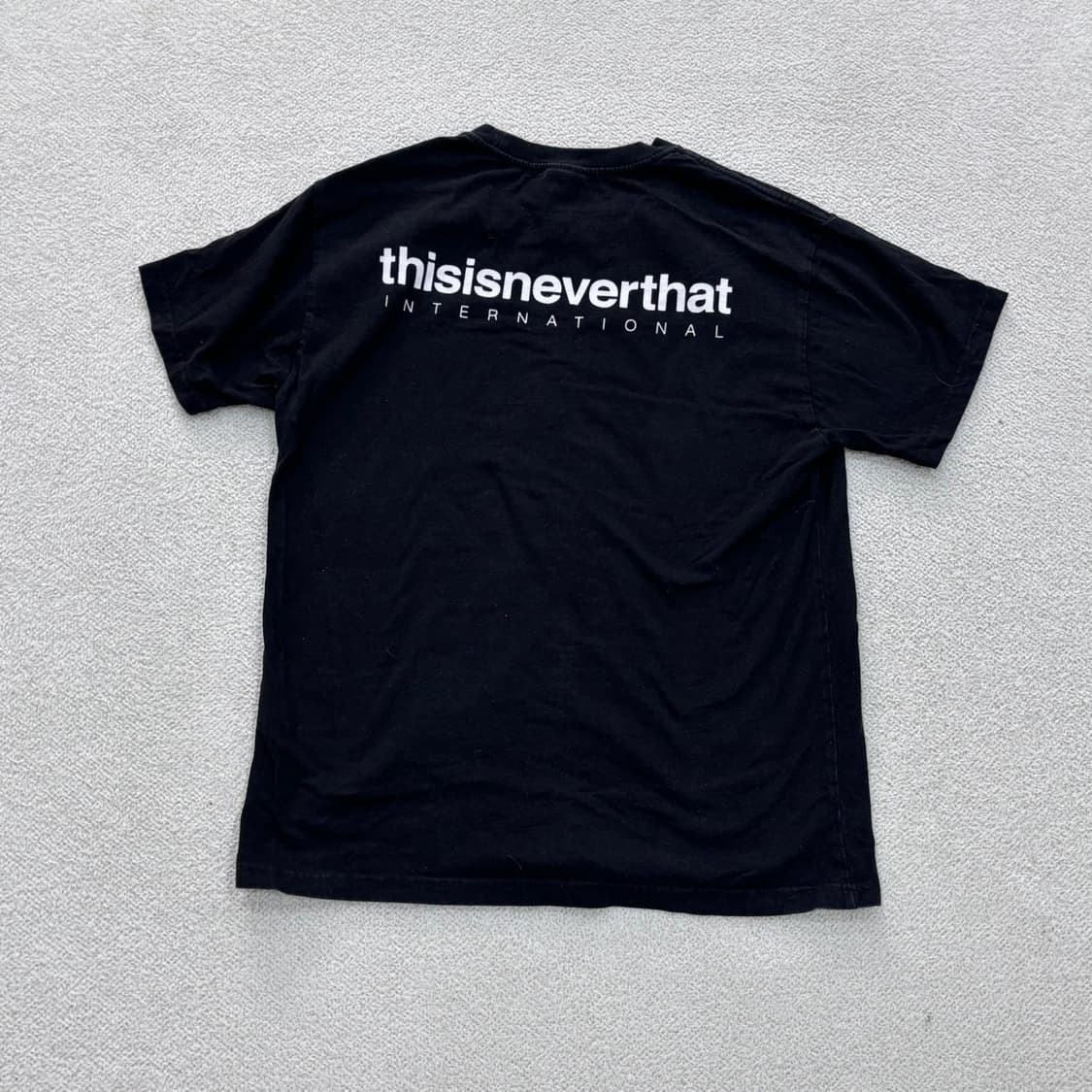 S 디스이즈네버댓 스몰로고 반팔 0415E 상품이미지2