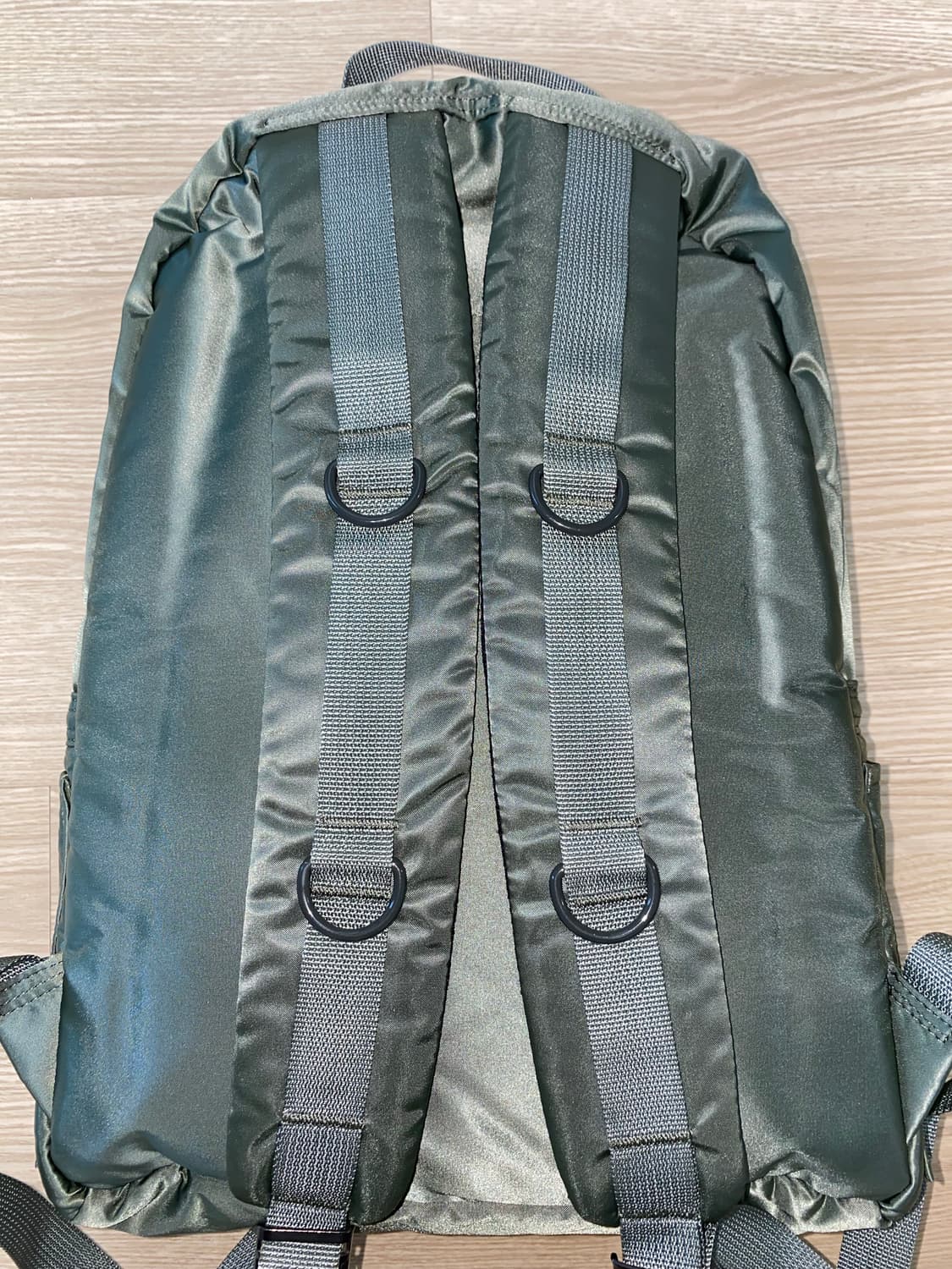 (극미품) 포터 탱커 데이팩 백팩 세이지 그린 19L 상품이미지5