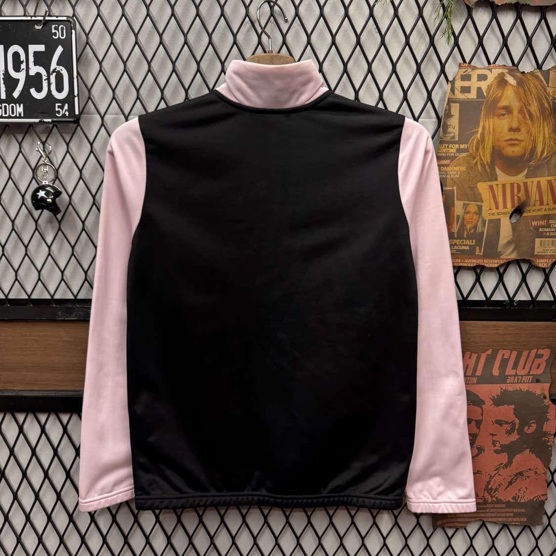 나이키 스포츠웨어 푸추라 트랙수트 전면 로고 포인트 블랙 핑크 상품이미지2