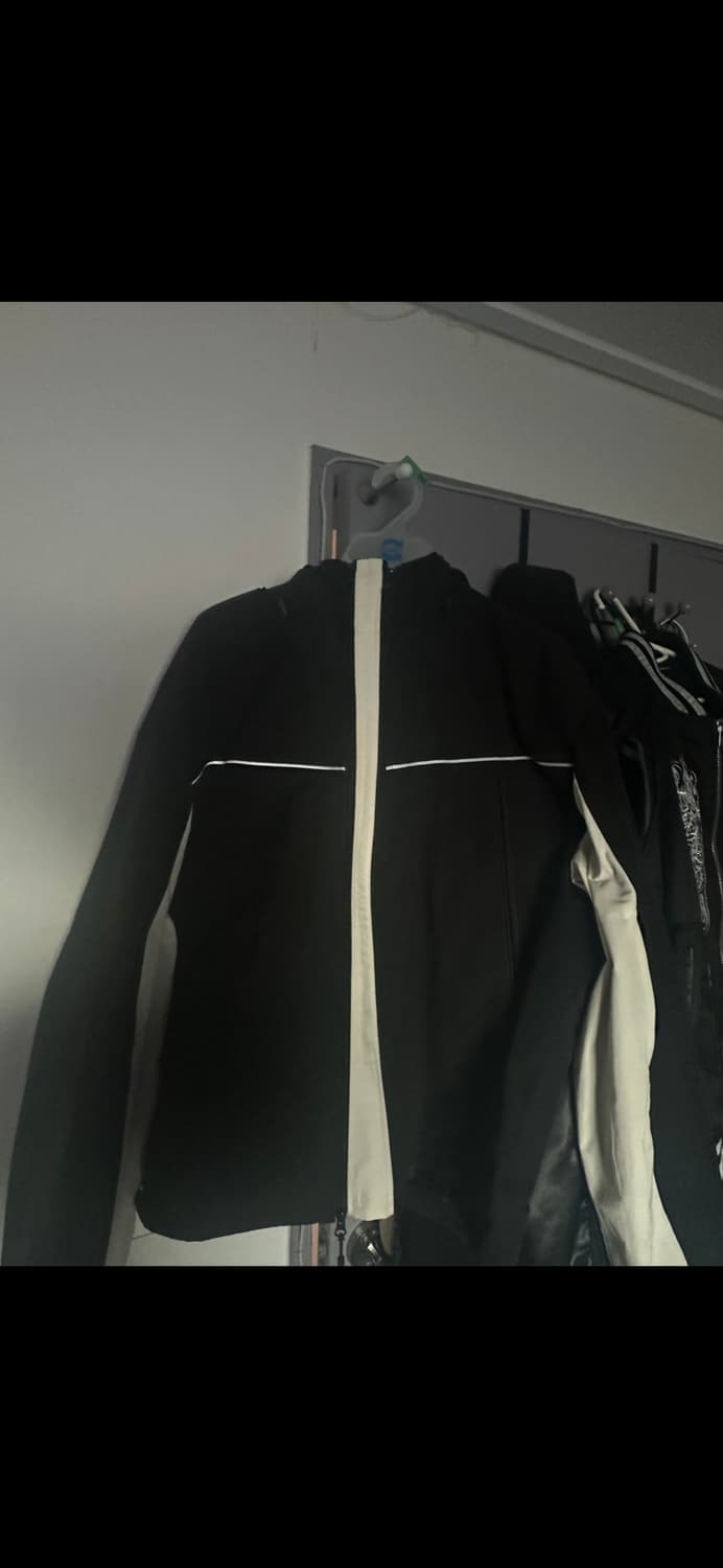 어나더유스 윈드브레이커 바람막이 상품이미지1