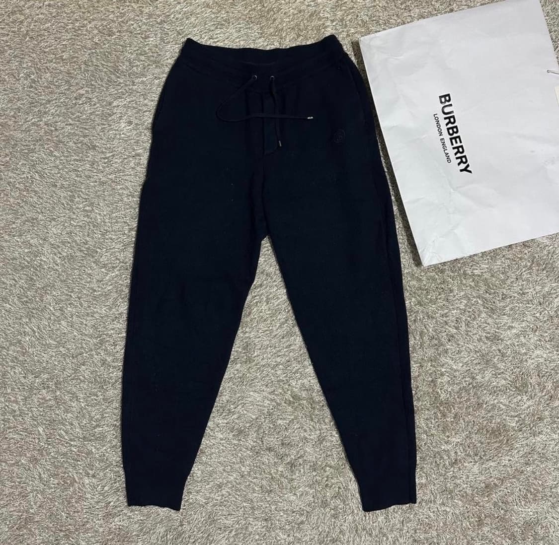 [리오브] 버버리 TB 로고 케시미어 니트 조거팬츠 상품이미지2