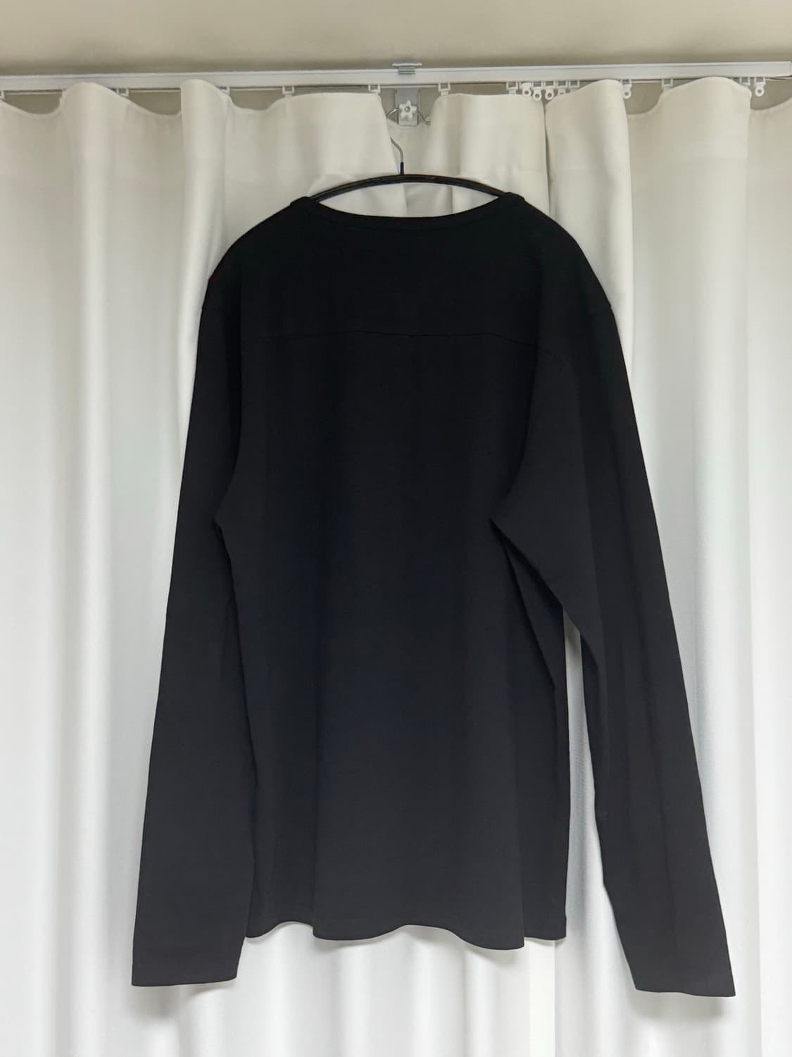 [L] etce 스냅 슬리브 헨리넥 티 블랙 상품이미지3