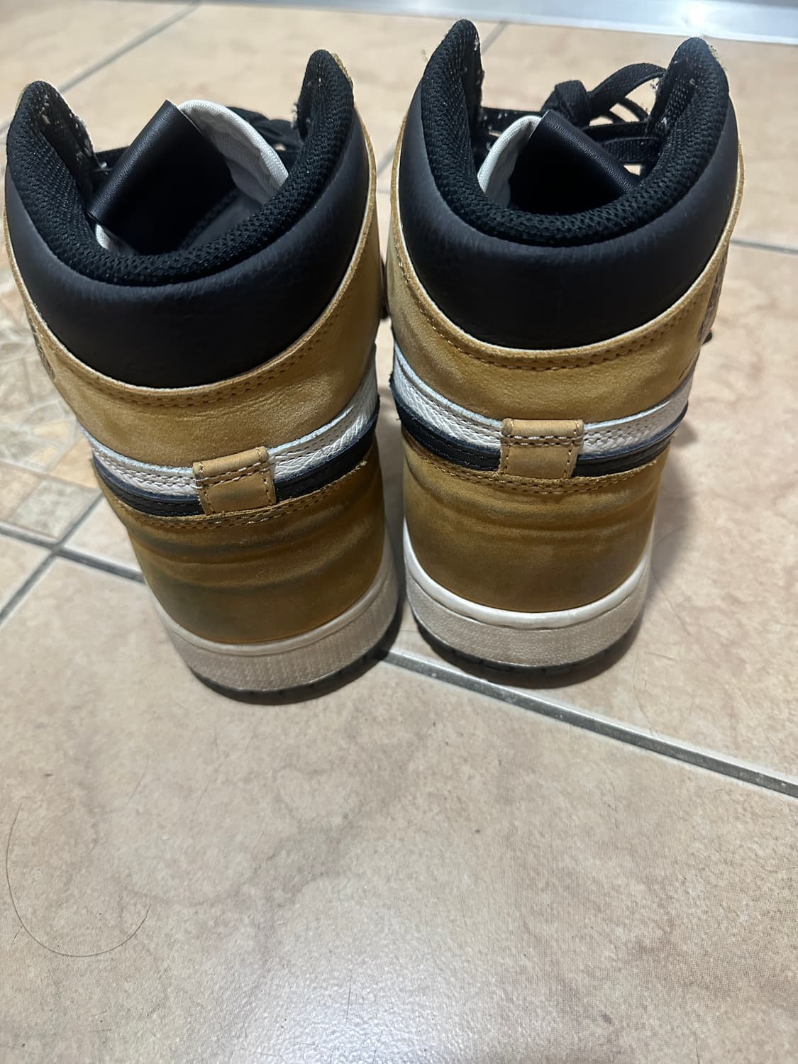 조던 1 high 루키 275 팝니다 상품이미지4