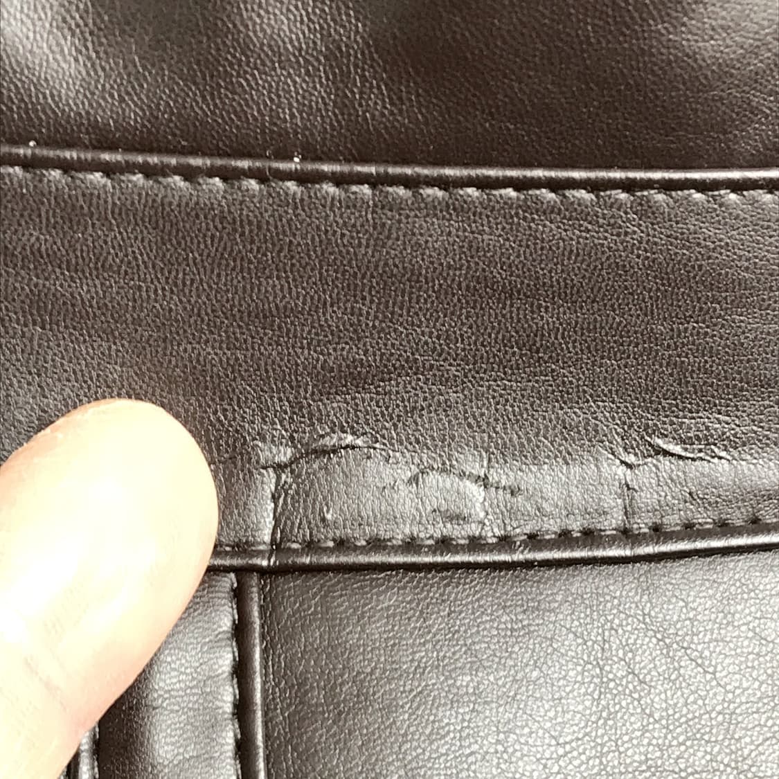 스튜디오톰보이 카라배색 인조 무스탕 여성 점퍼 상품이미지6