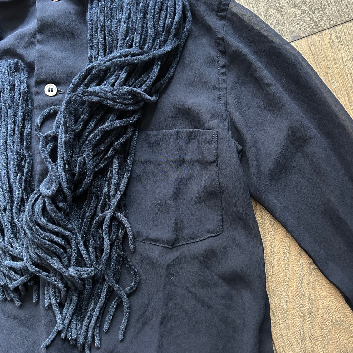 Fluffy Line Ruffle Detail Blouse 상품이미지4