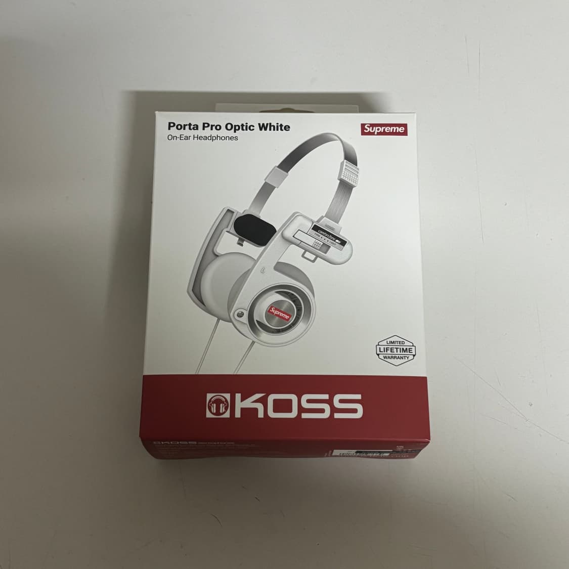 Supreme x Koss Portapro Headphones White 상품이미지7