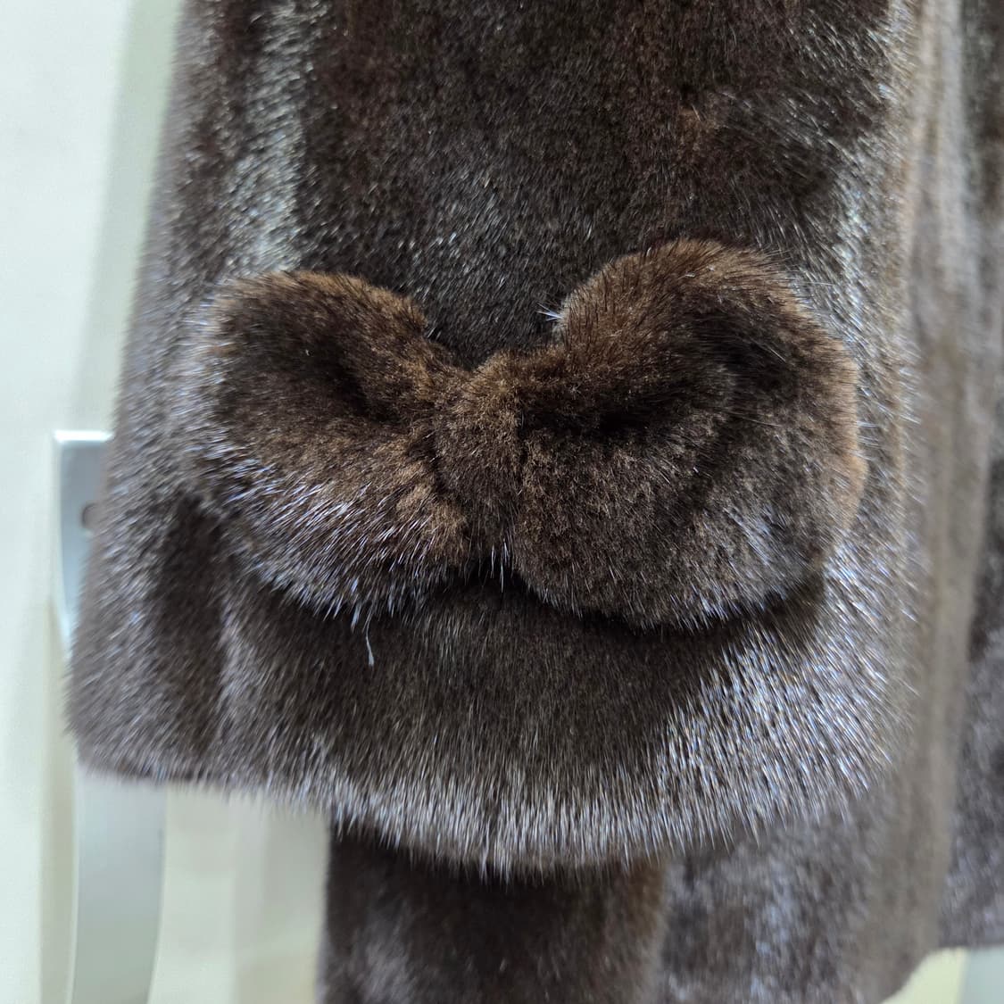 근화모피 블랙그라마 밍크 코트 상품이미지2