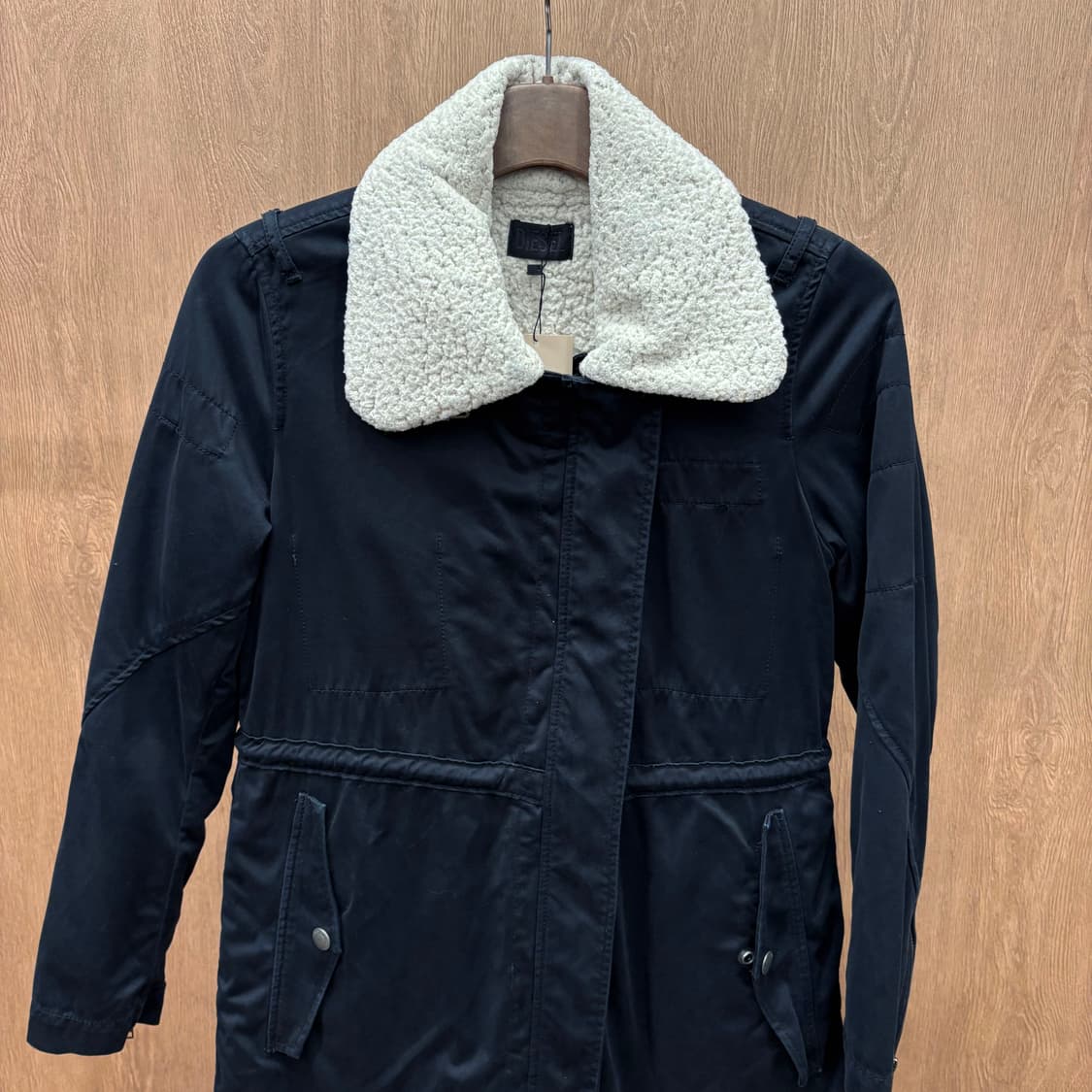 디젤 야상 롱 코트 플리스 배색 드로우 스트링 소매 지퍼 디테일 블랙 상품이미지4