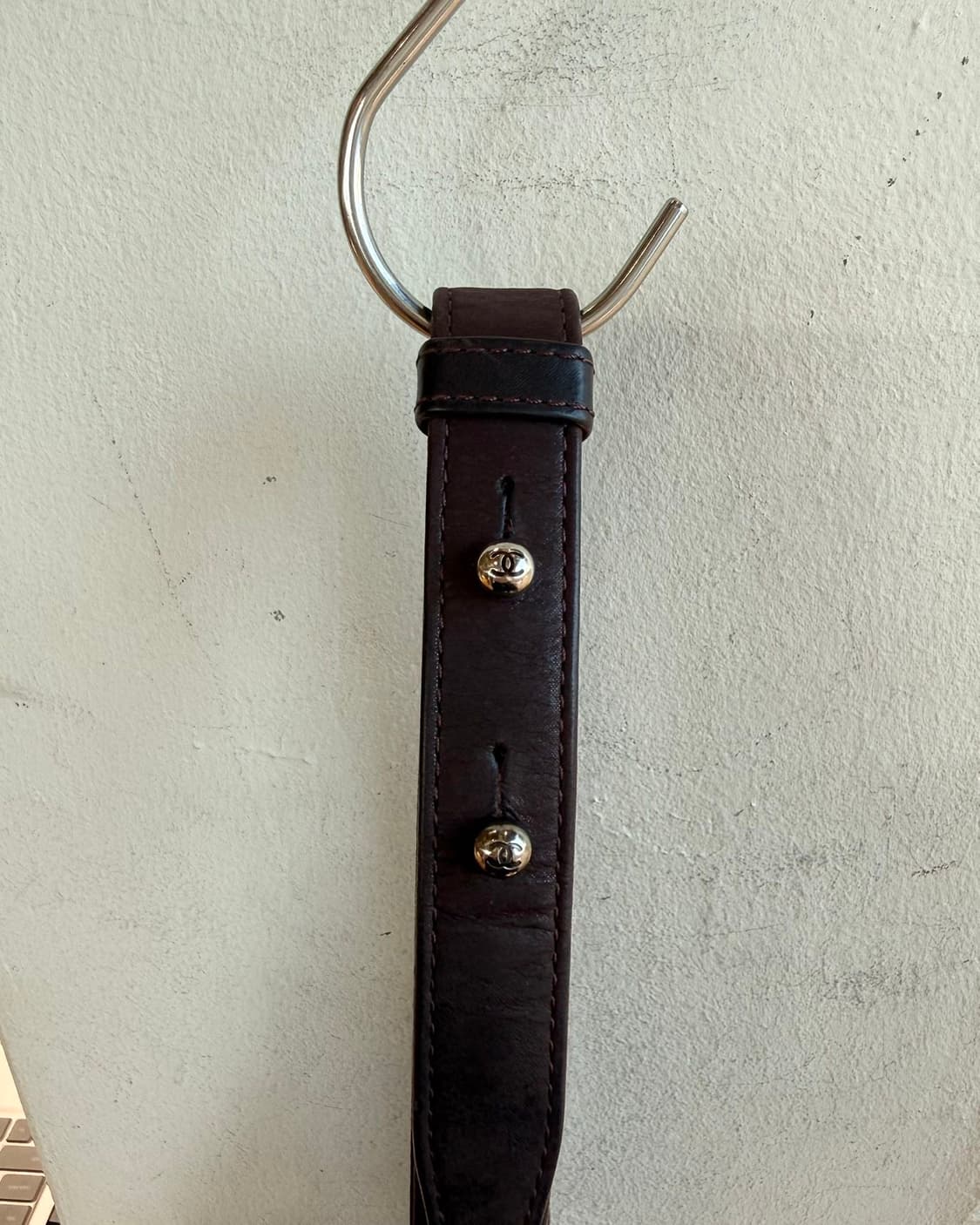 샤넬 브라운 시어링 라지 보이 숄더백 상품이미지4