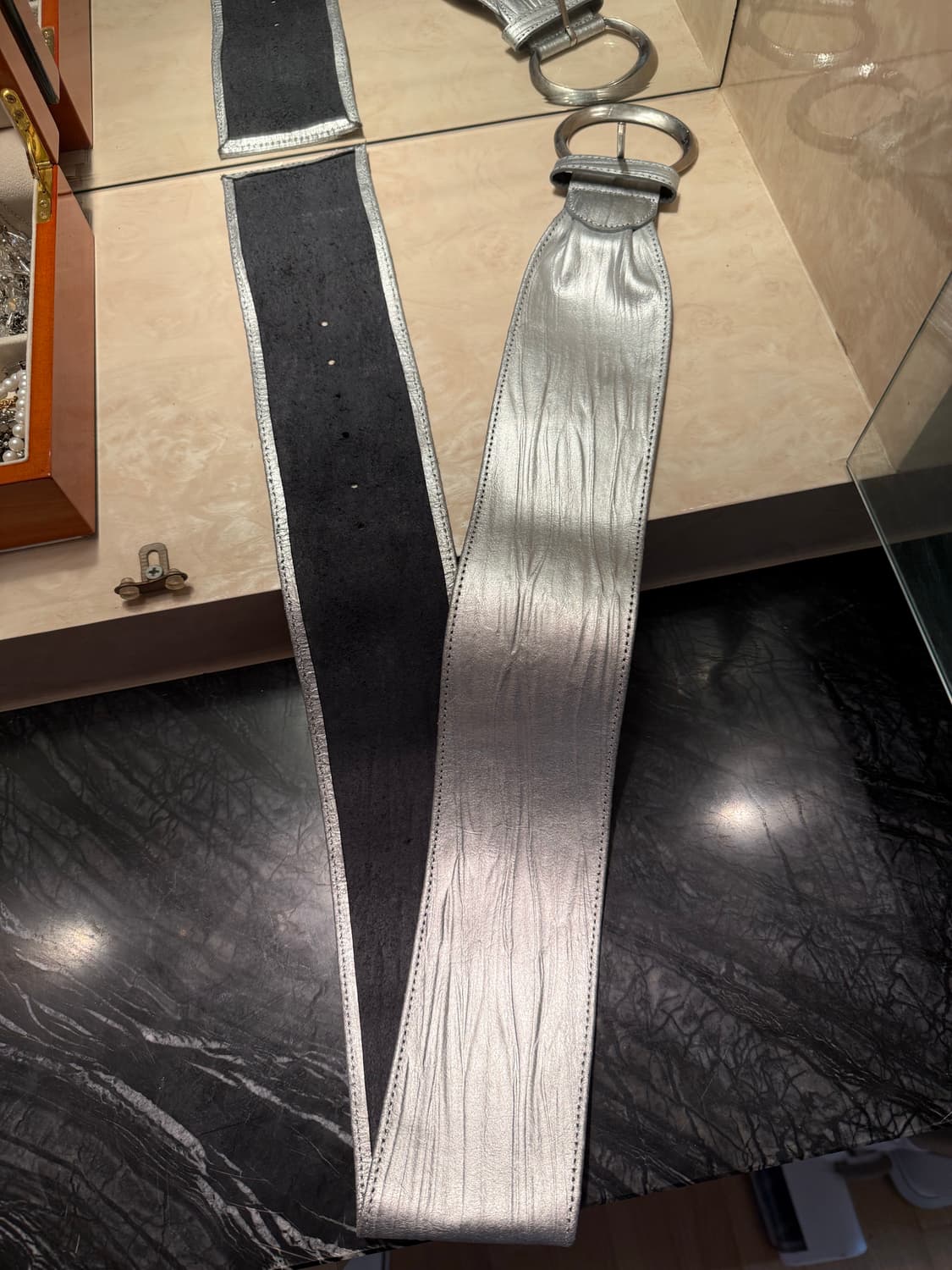 LOULOUSEOUL 루루서울 실버 와이드 가죽 벨트 상품이미지1