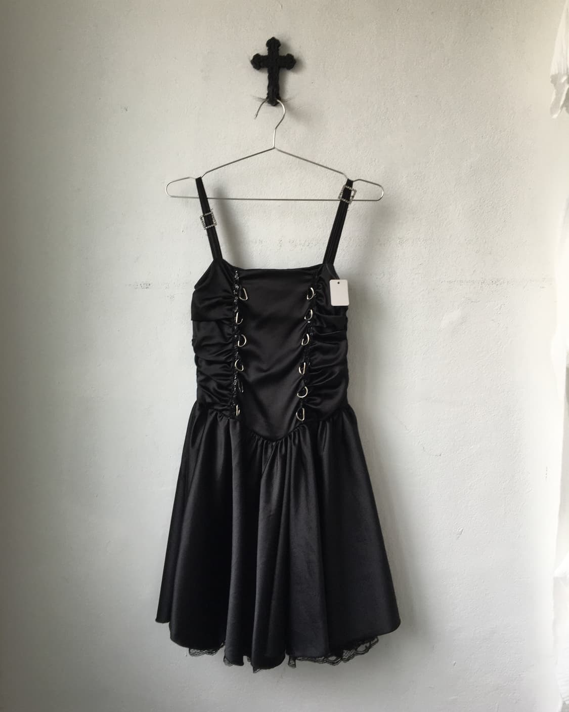 Glossy shirring dress 상품이미지1
