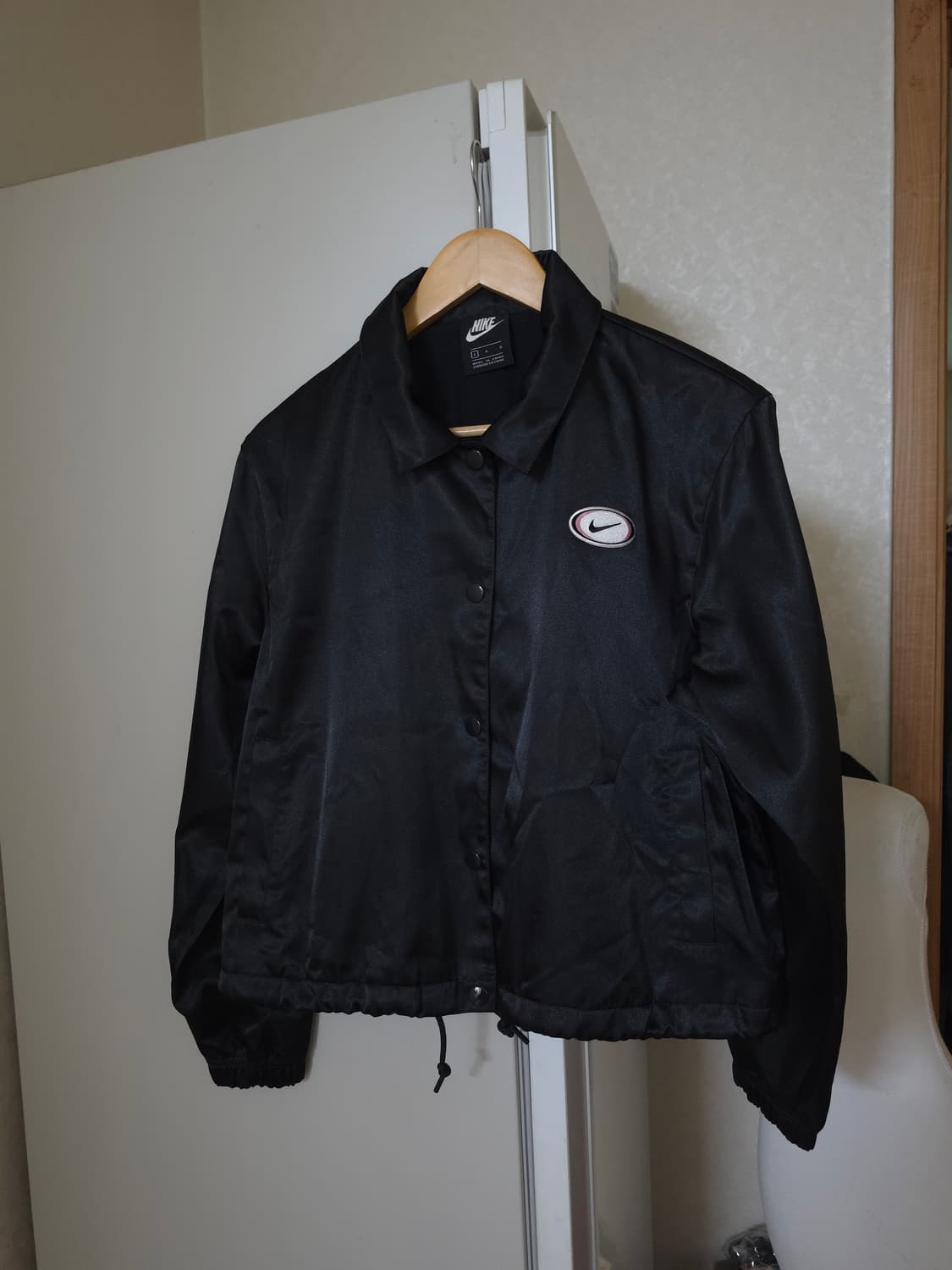 나이키 우먼 새틴 자켓 상품이미지4