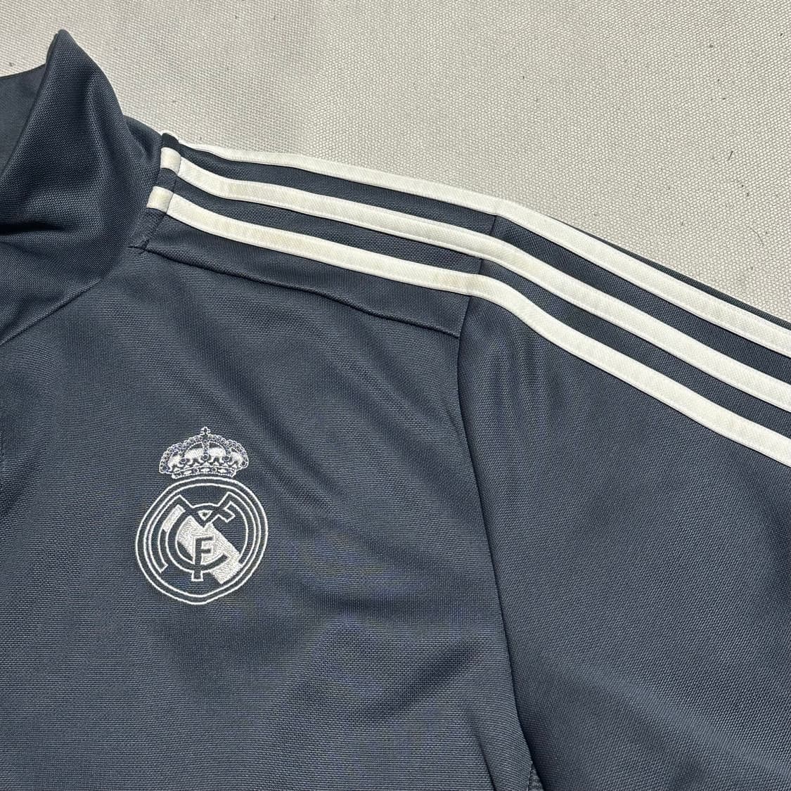 105 아디다스 레알 마드리드 그레이 트랙탑 상품이미지6