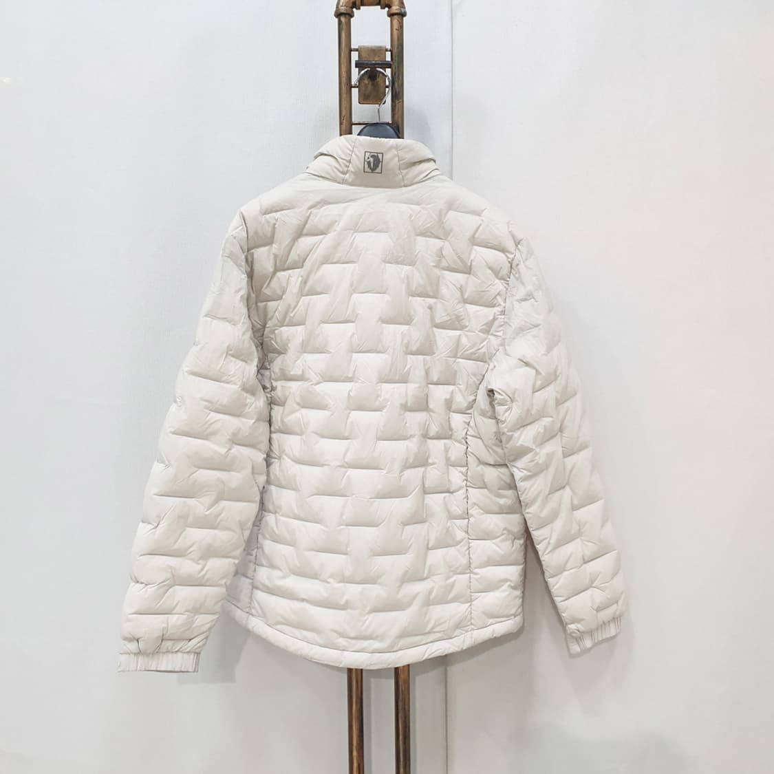 블랙야크 BN튜브라이트다운자켓 100 상품이미지2