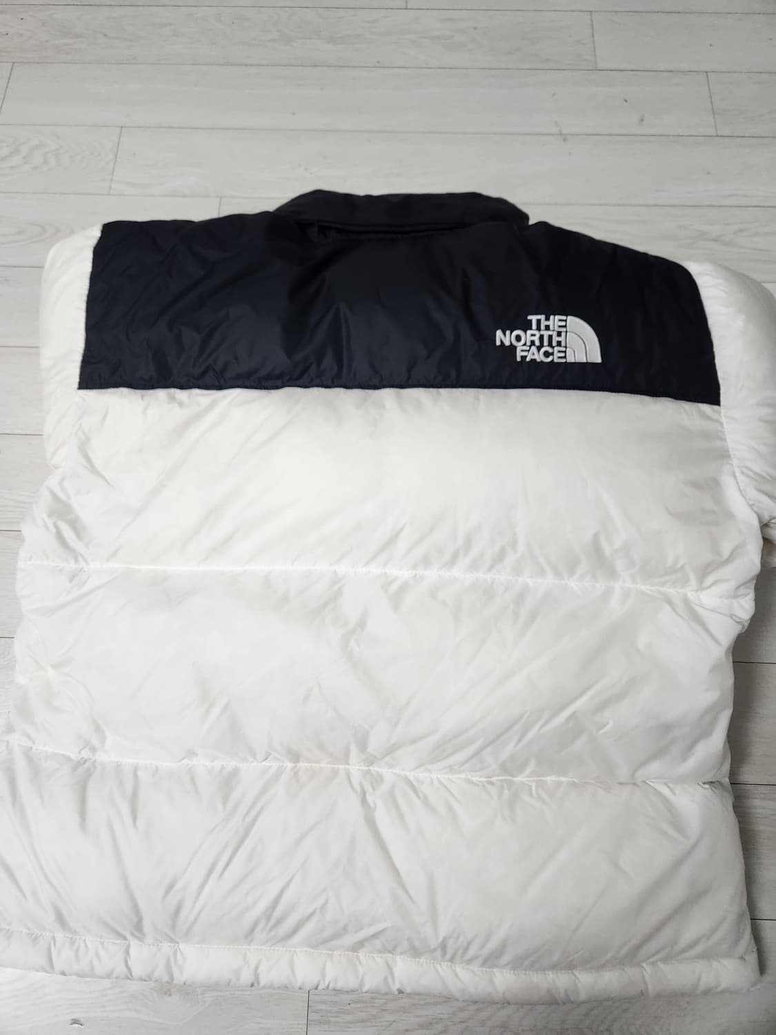 노스페이스 1996 눕시 화이트 상품이미지3