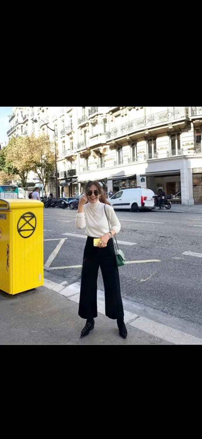 새상품 한연아 쇼트벗스터닝 버튼 블랙데님 상품이미지1