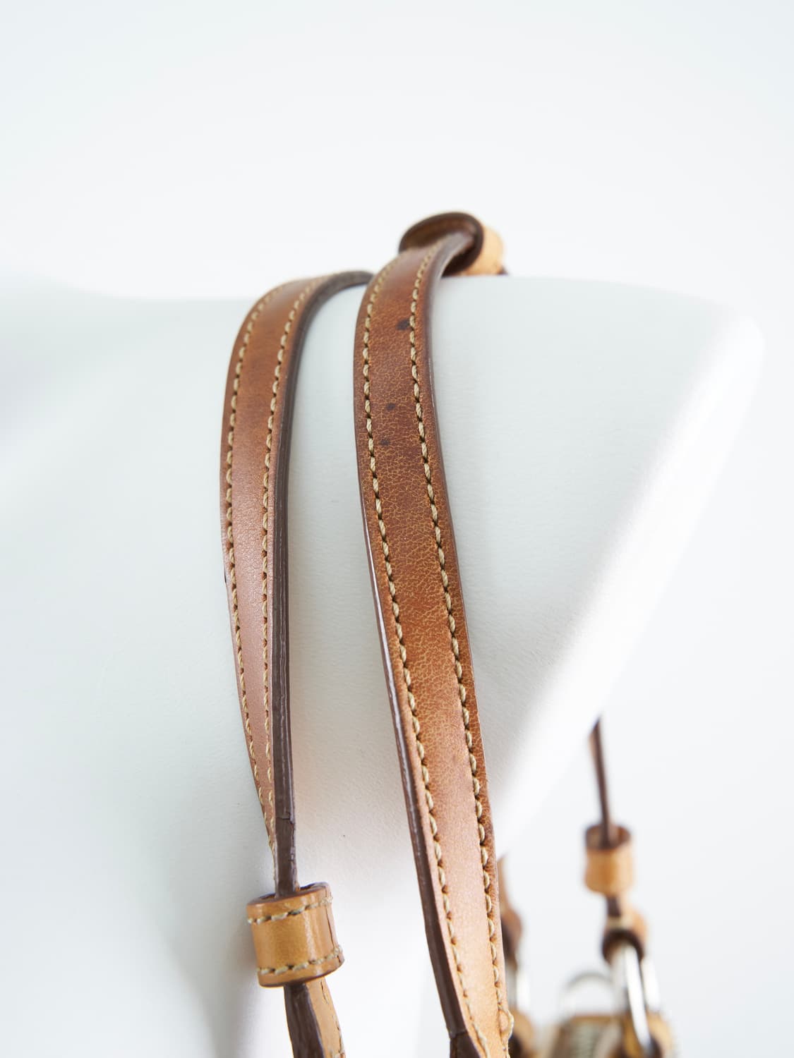 Coach Enamel yellow shoulder bag 상품이미지6