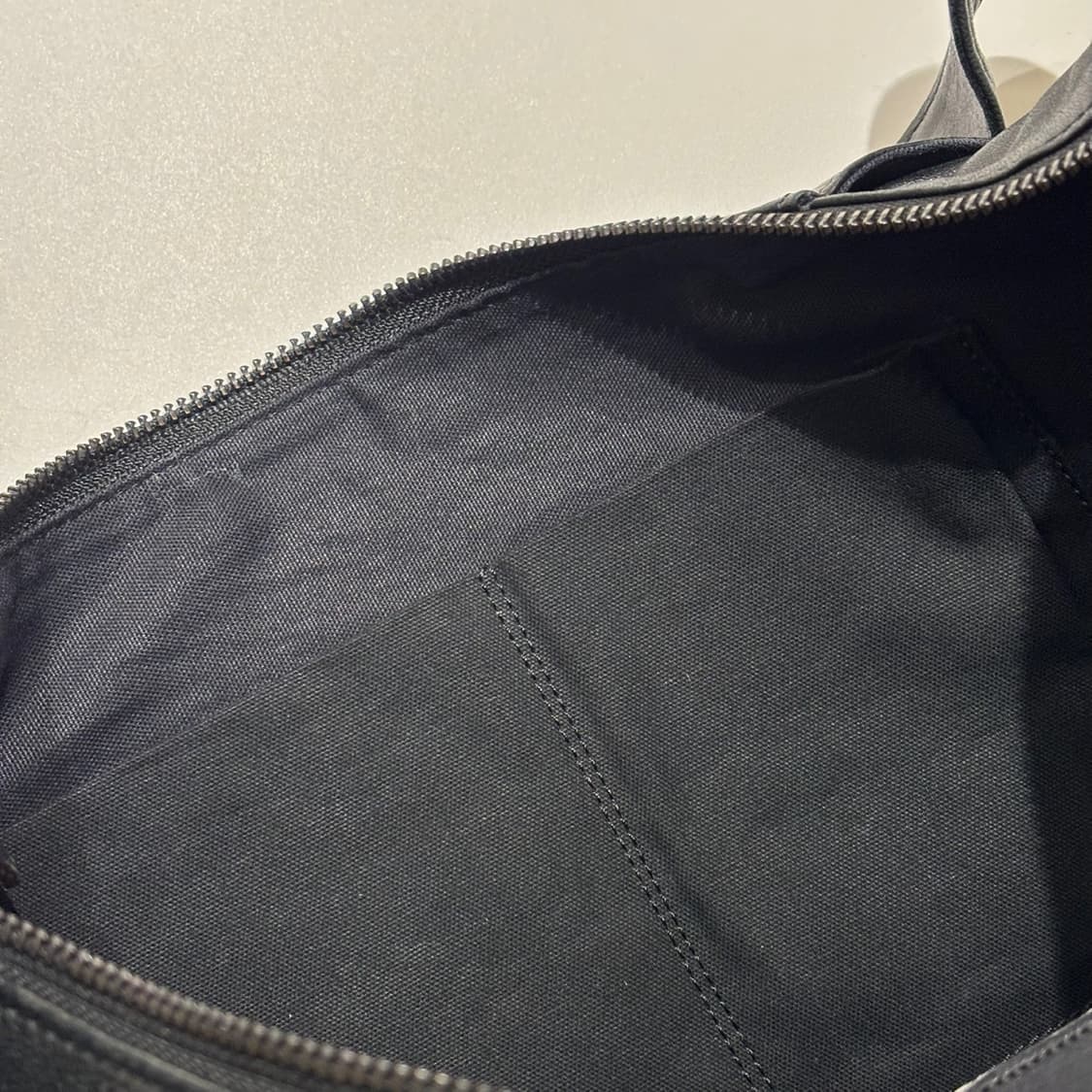 요지 야마모토 뿌르 옴므 홀스 하이드 크로스백 상품이미지7