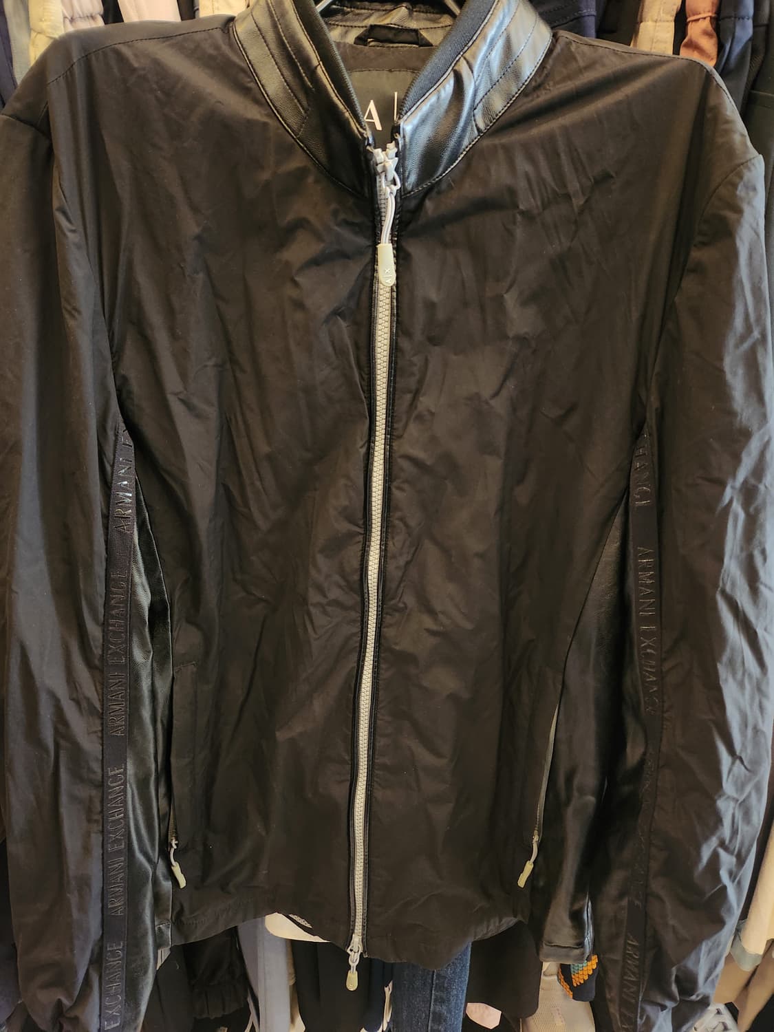 아르마니익스체인지 블랙 점퍼 상품이미지1