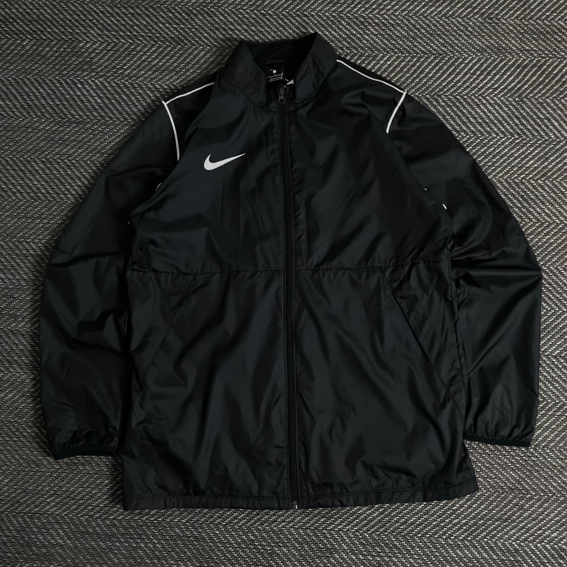 나이키 스우시로고 블랙 미니멀 바람막이y 2869 상품이미지2