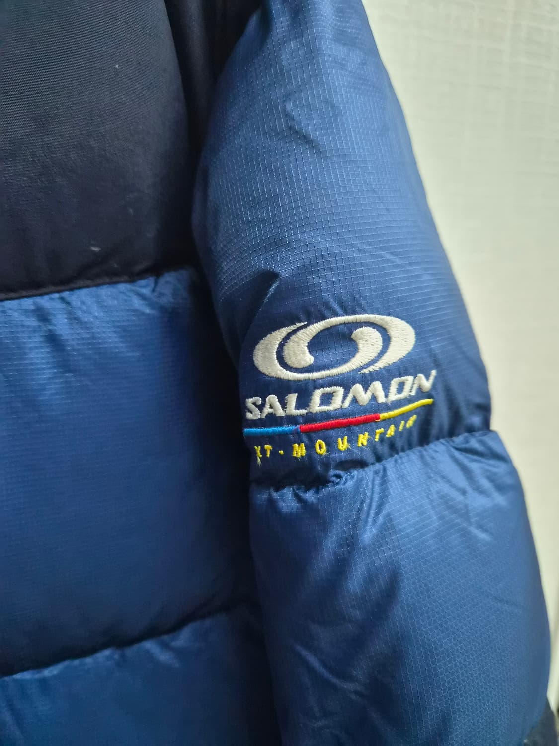 L/100) 살로몬 800fil 익스트림 윈드스탑 패딩 팝니다 상품이미지4