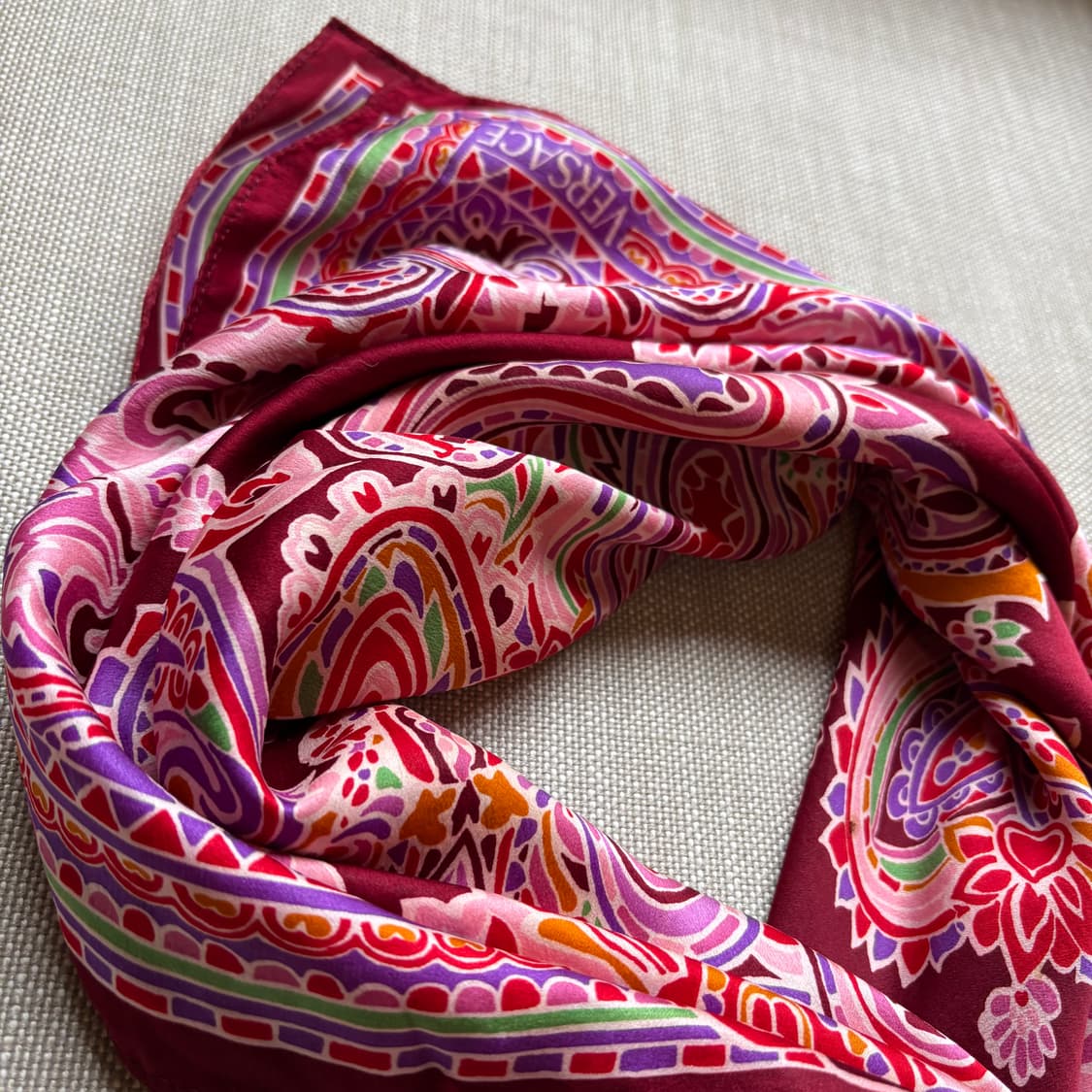 베르사체(Versace) 실크 정사각 스카프 상품이미지2