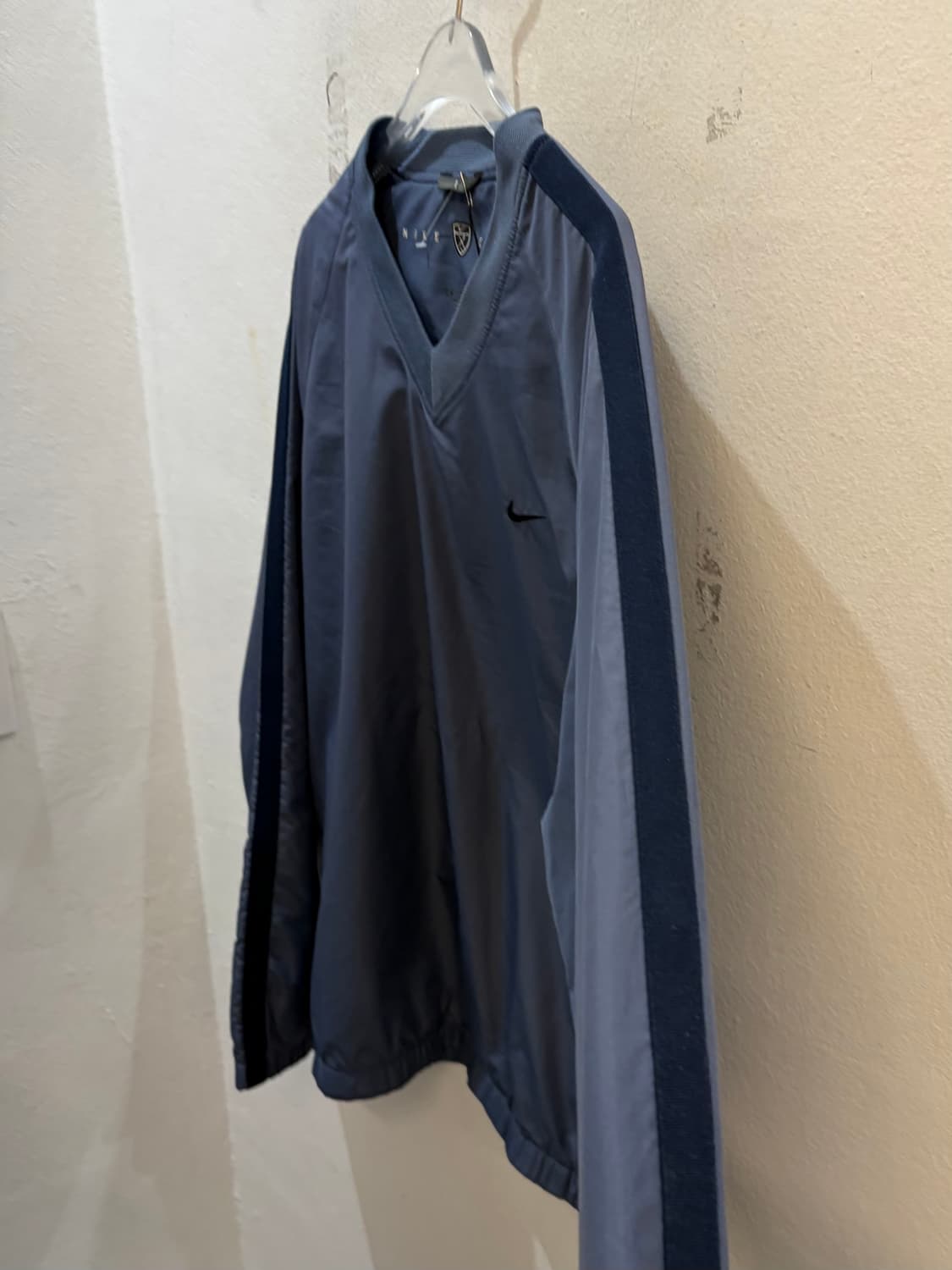 Nike Vintage V-Neck Windbreaker 상품이미지2