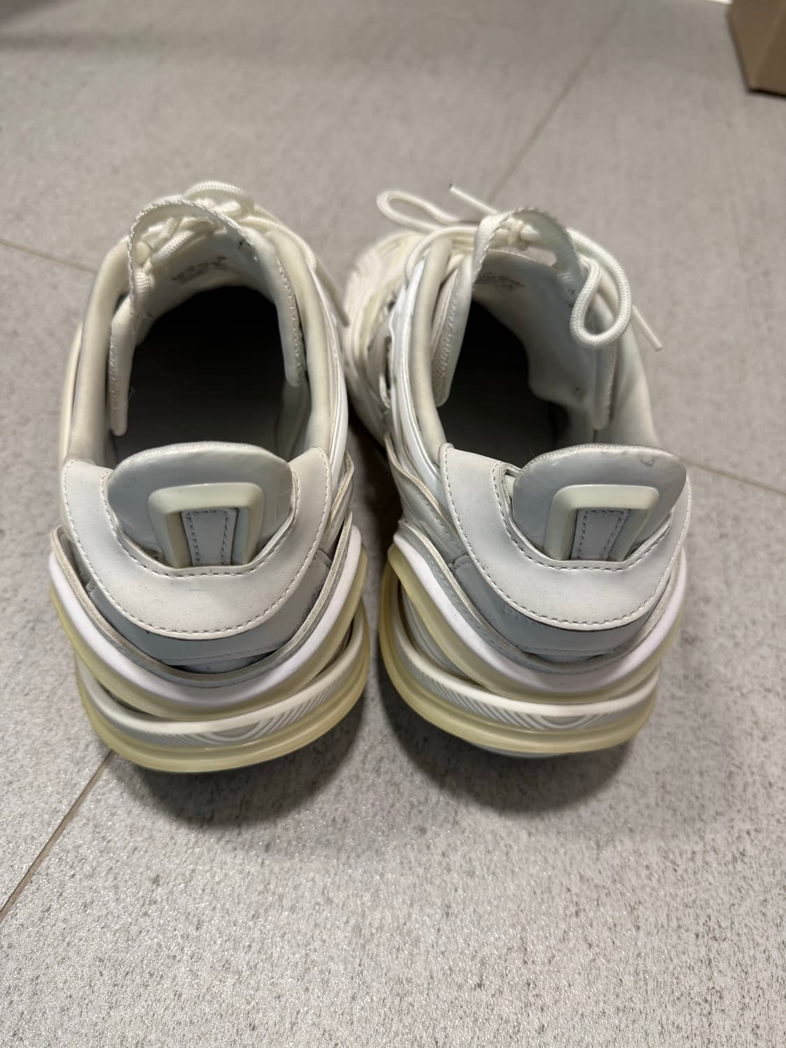 발렌시아가 타이렉스 45 상품이미지3