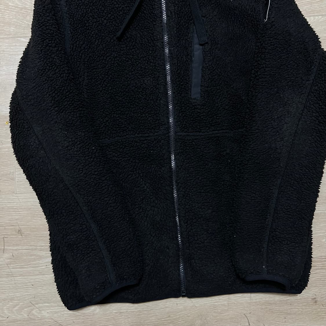 블랙야크 여성 와펜 뽀글이 후리스 후드자켓 [블랙] XS/85 상품이미지3