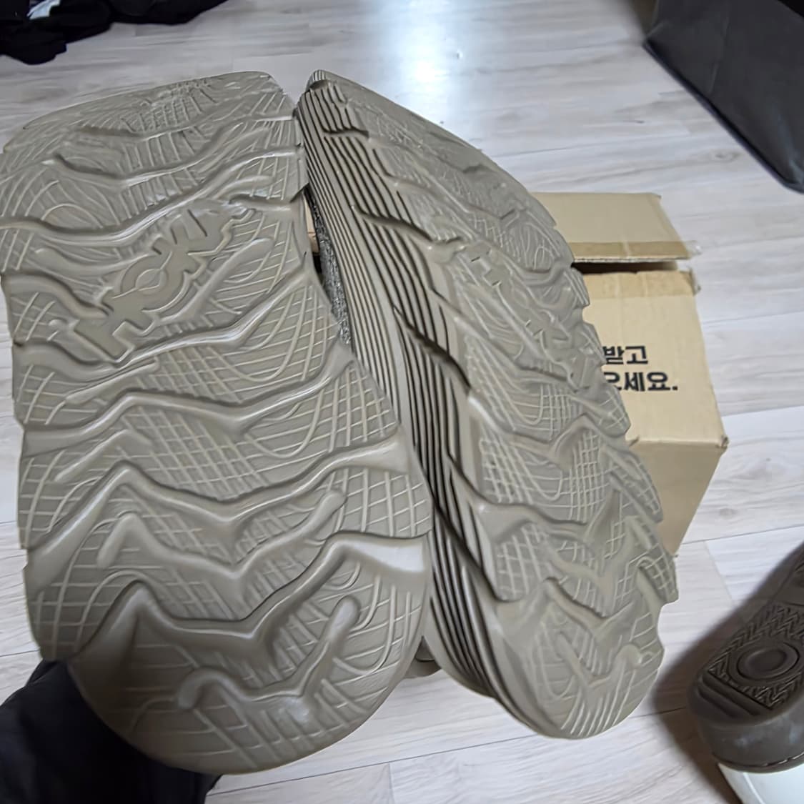 호카 리스토어 슬립온 280 상품이미지2