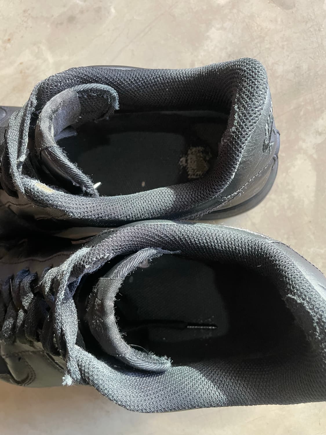 나이키 에어포스 1 블랙 275 상품이미지8