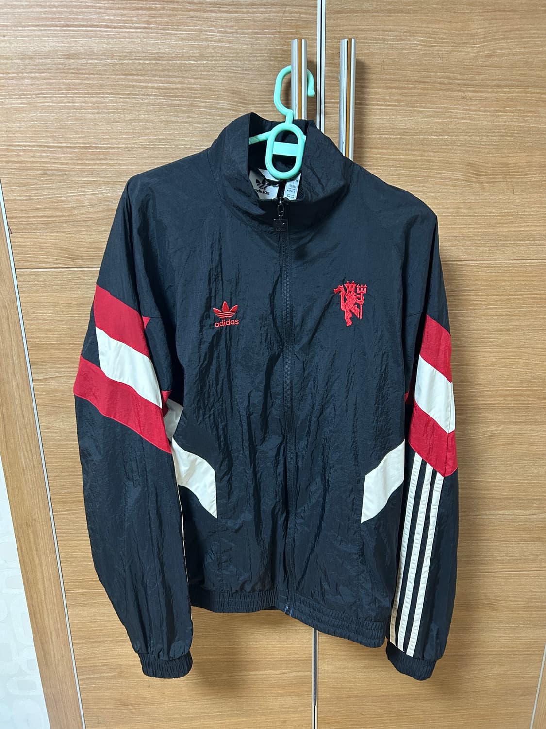 아디다스 맨유 바람막이 m 상품이미지2