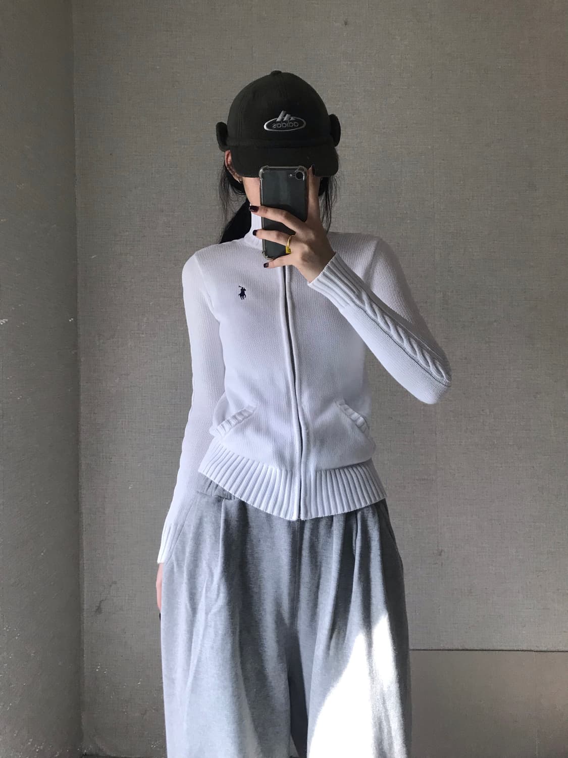 폴로 화이트 딱붙핏 니트집업 상품이미지2
