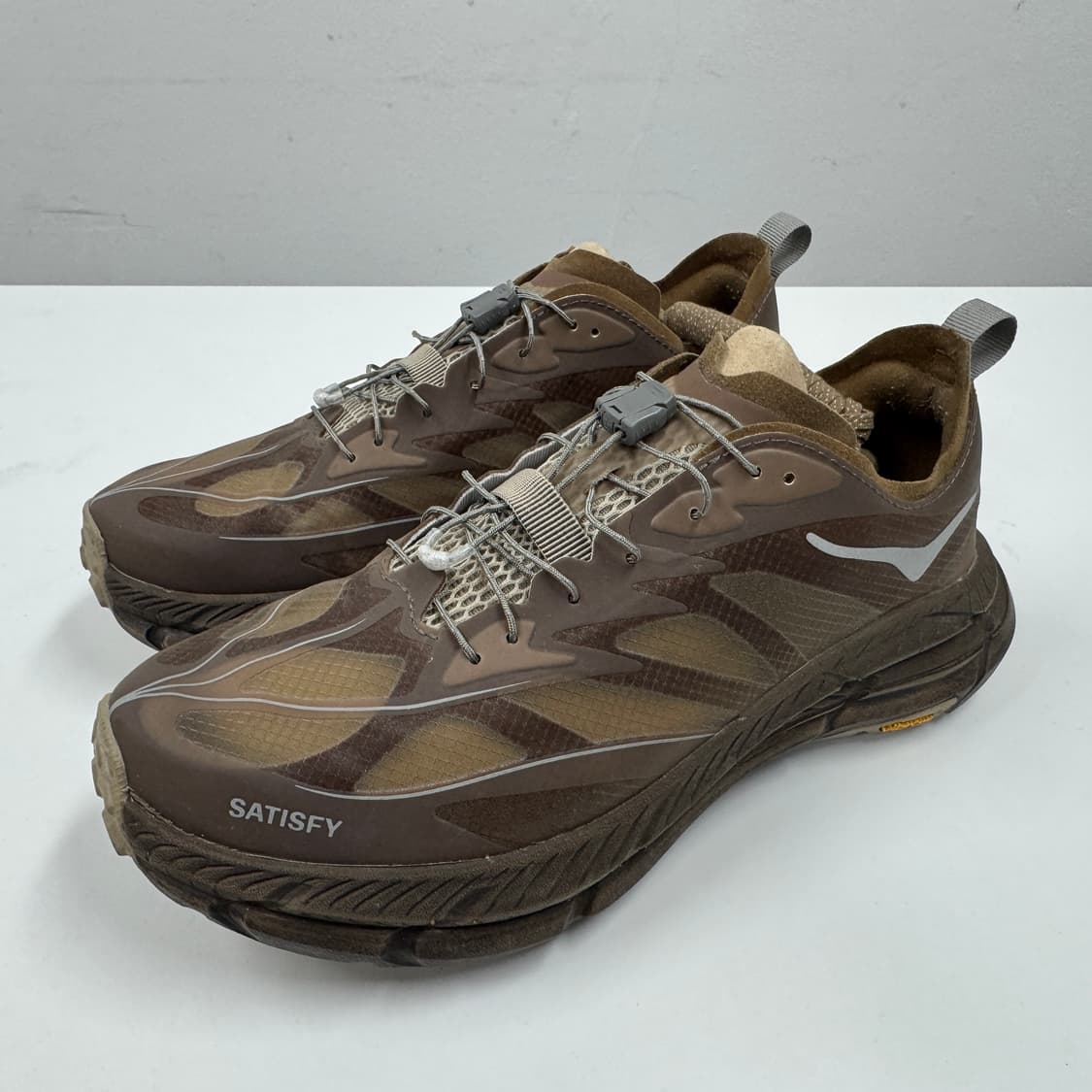 호카 x 새티스파이 마파테 스피드 4 라이트 러버 상품이미지10