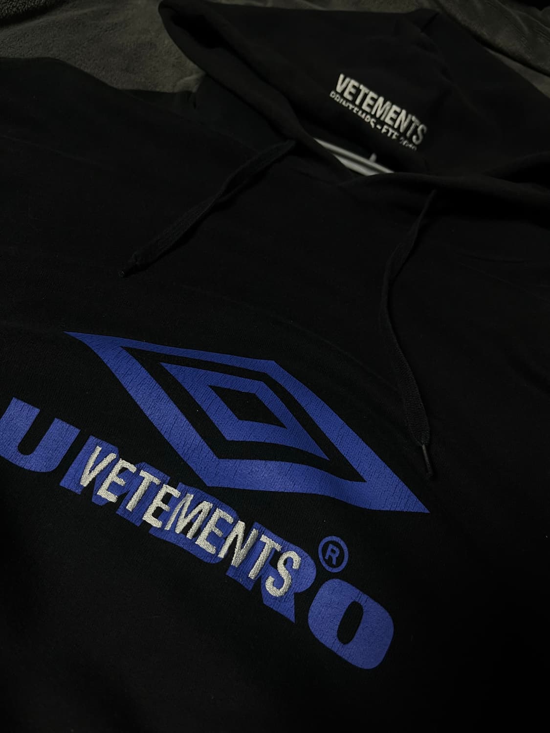 베트멍 VETEMENTS X UMBRO 후드(XS) 상품이미지2
